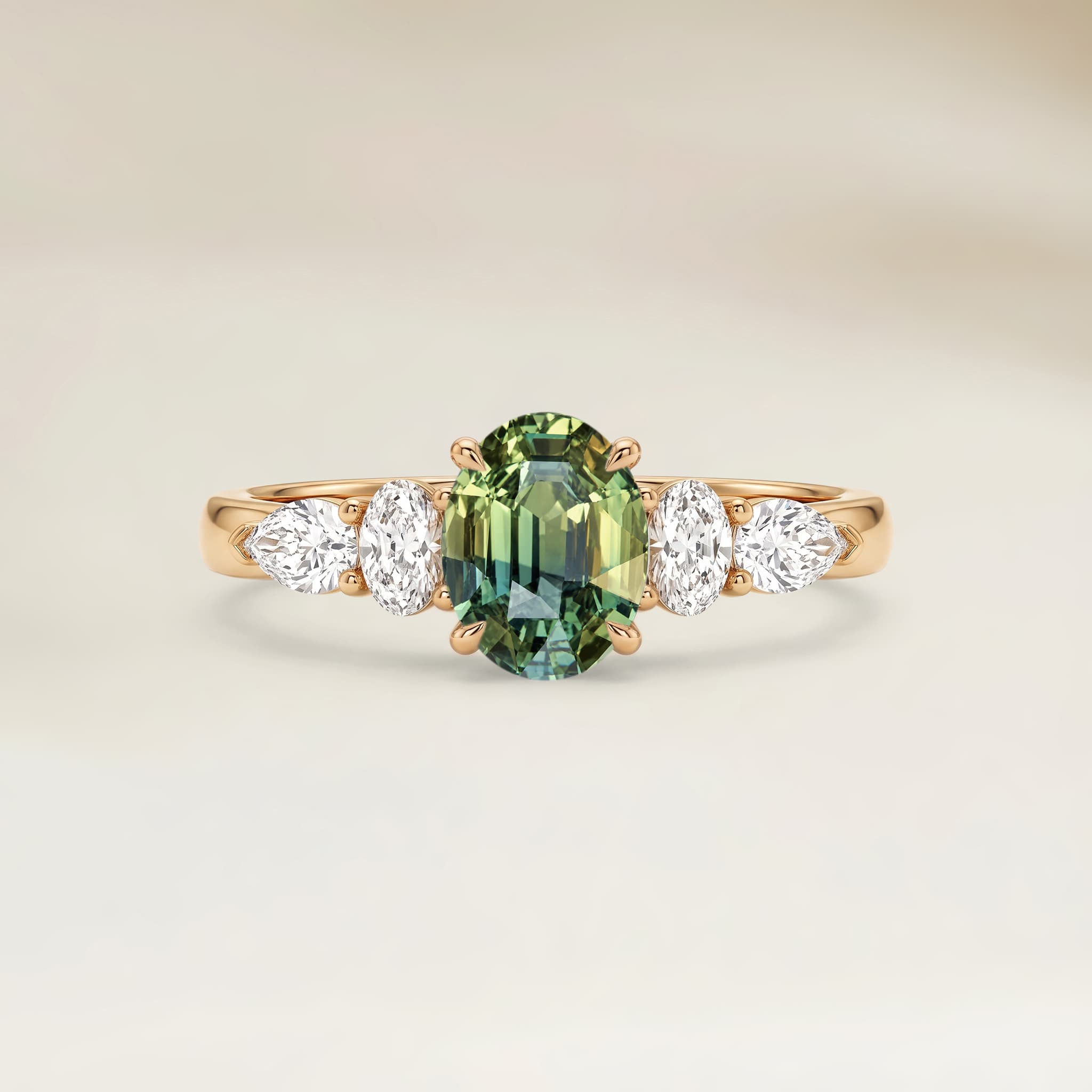 Bague Epaulé Saphir Vert Ovale de 1,52ct