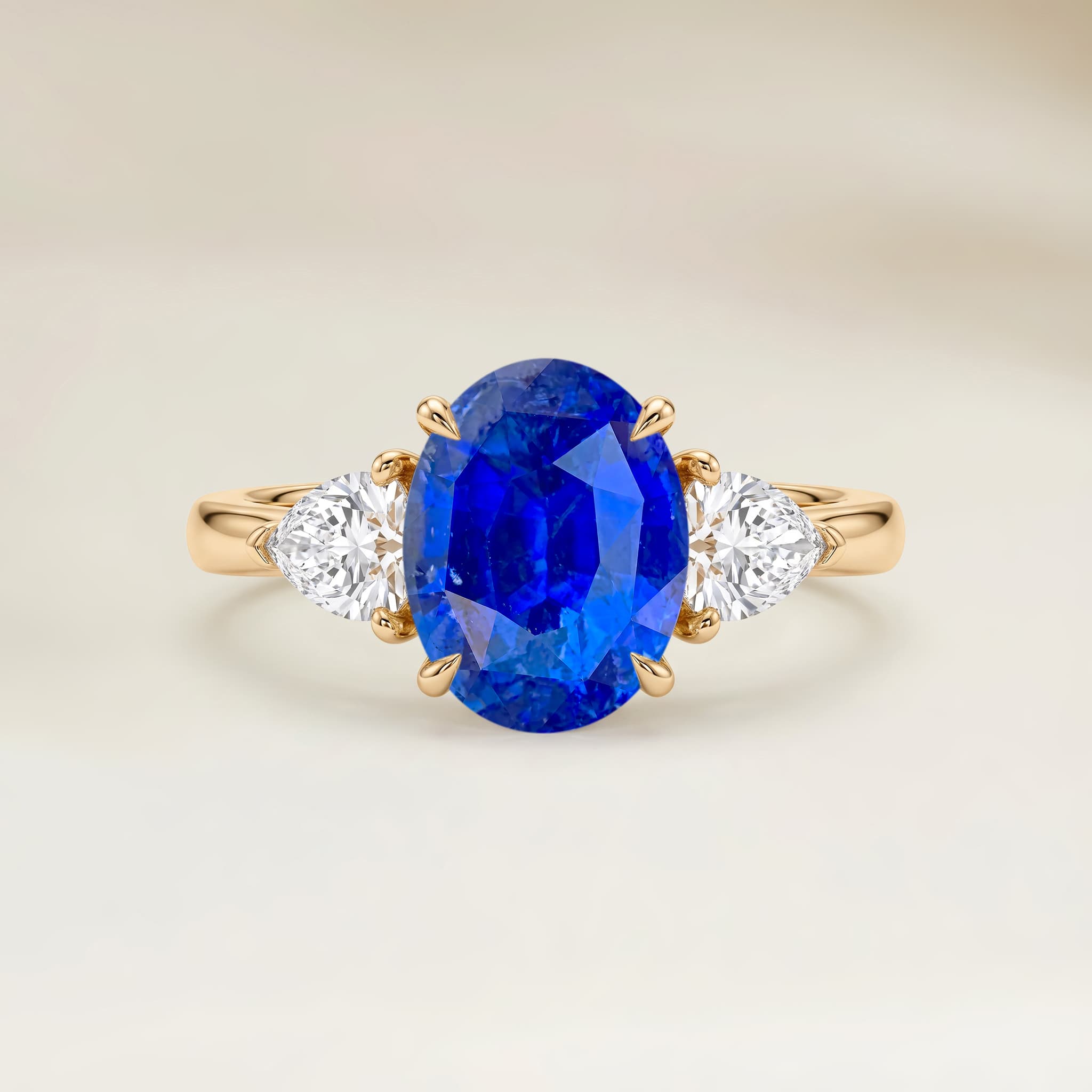 Bague Epaulé Saphir Bleu Ovale de 3,07ct