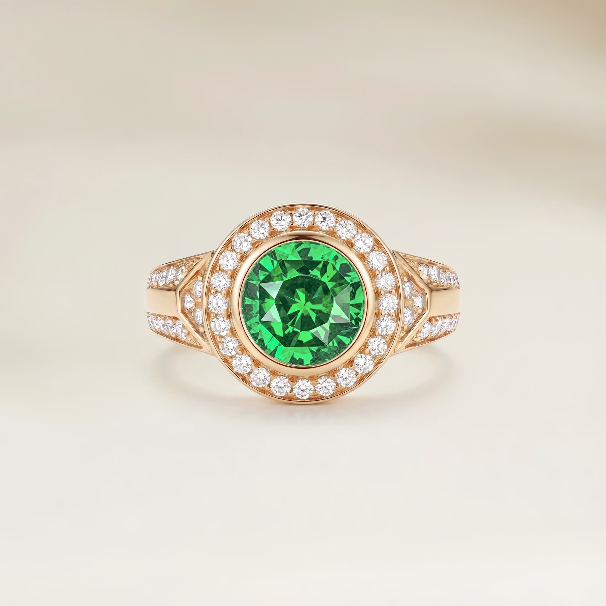 Bague Art Deco Grenat Rond de 1,23ct