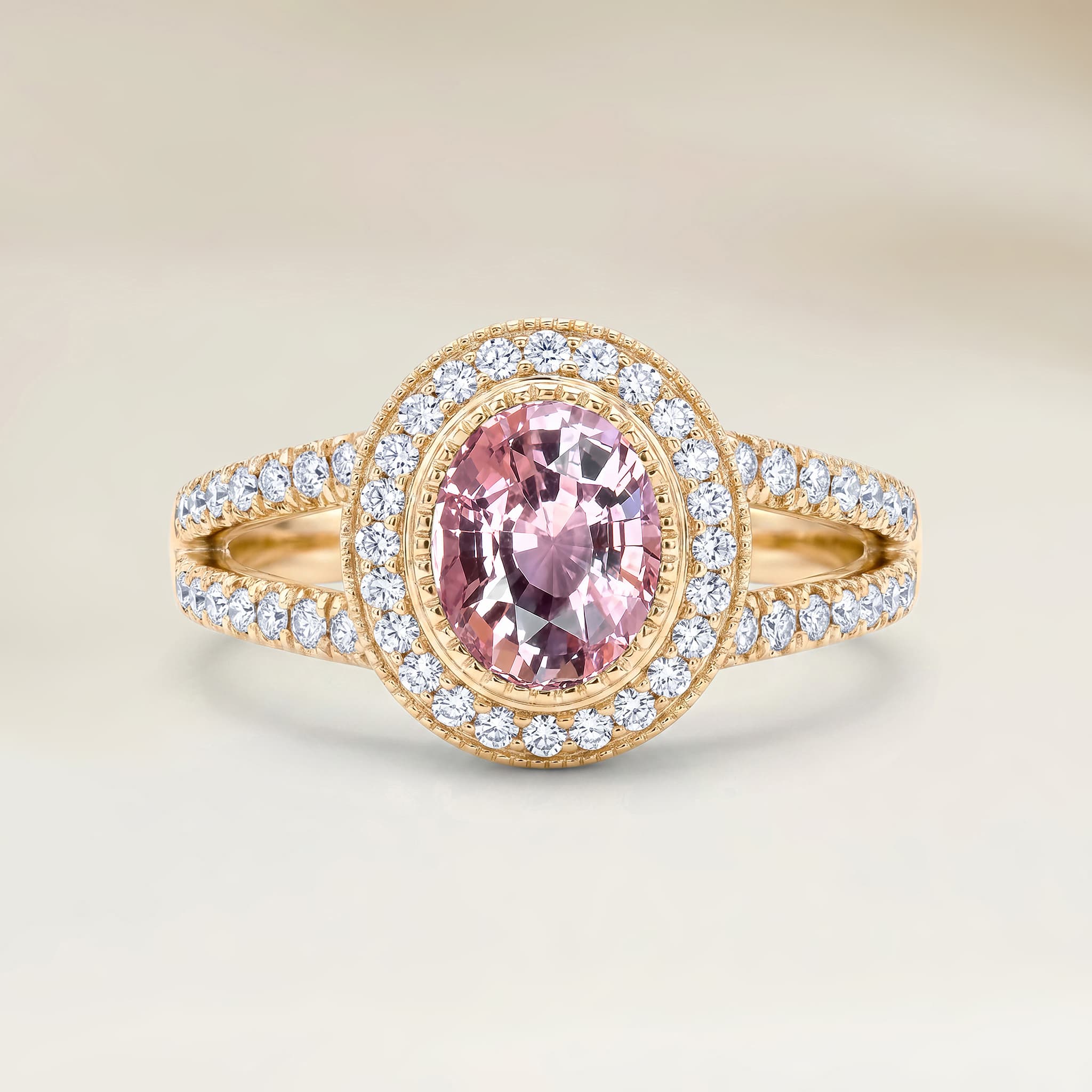 Bague Vintage Saphir Rose Ovale de 2,07ct