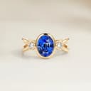 Bague Epaulé Saphir Bleu Ovale de 2,12ct