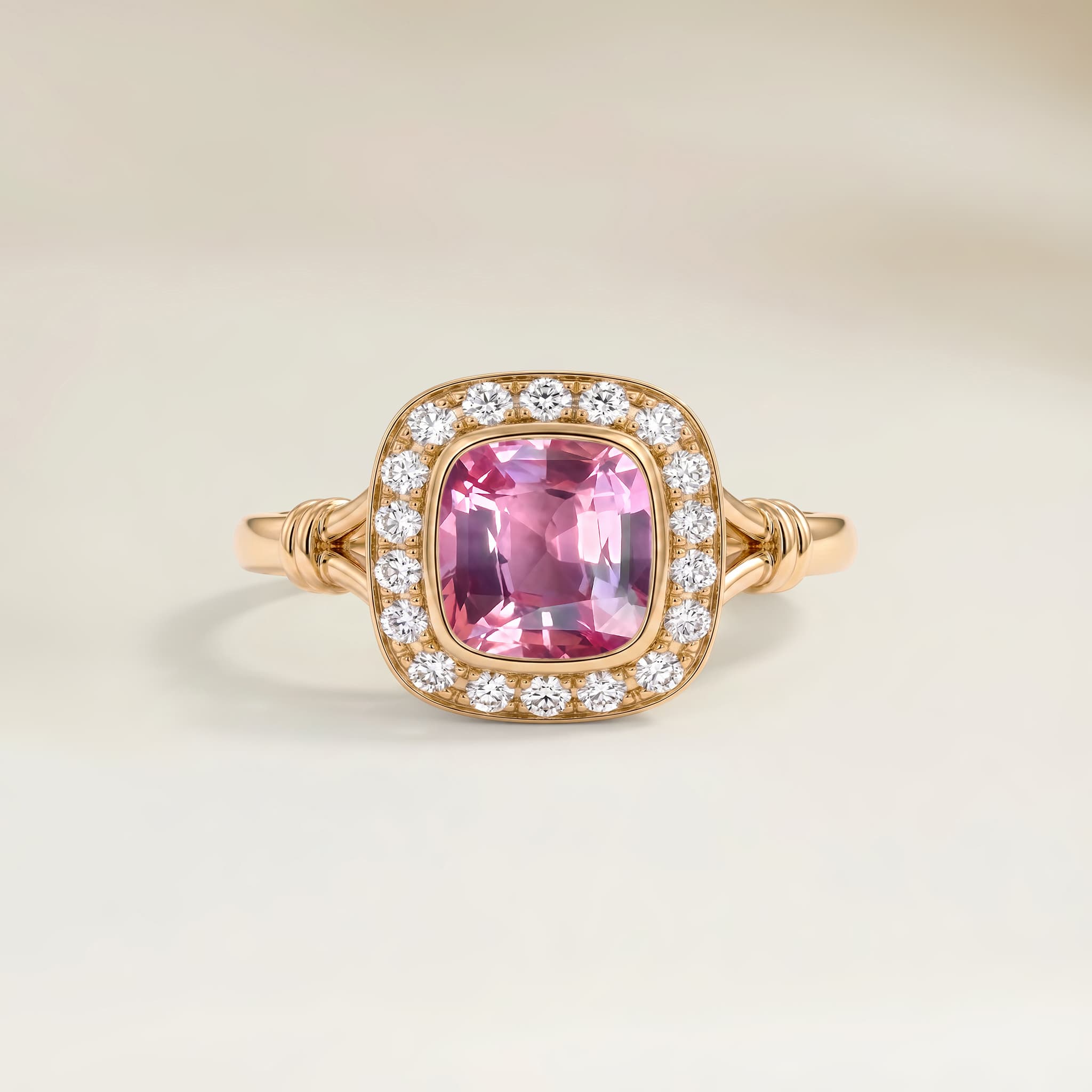 Bague Art Deco Saphir Padparadscha de 1,53ct
