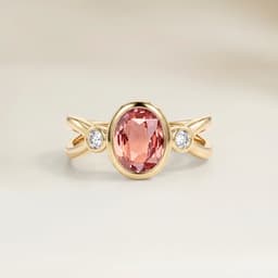 Bague Epaulé Saphir Padparadscha Ovale de 1,55ct