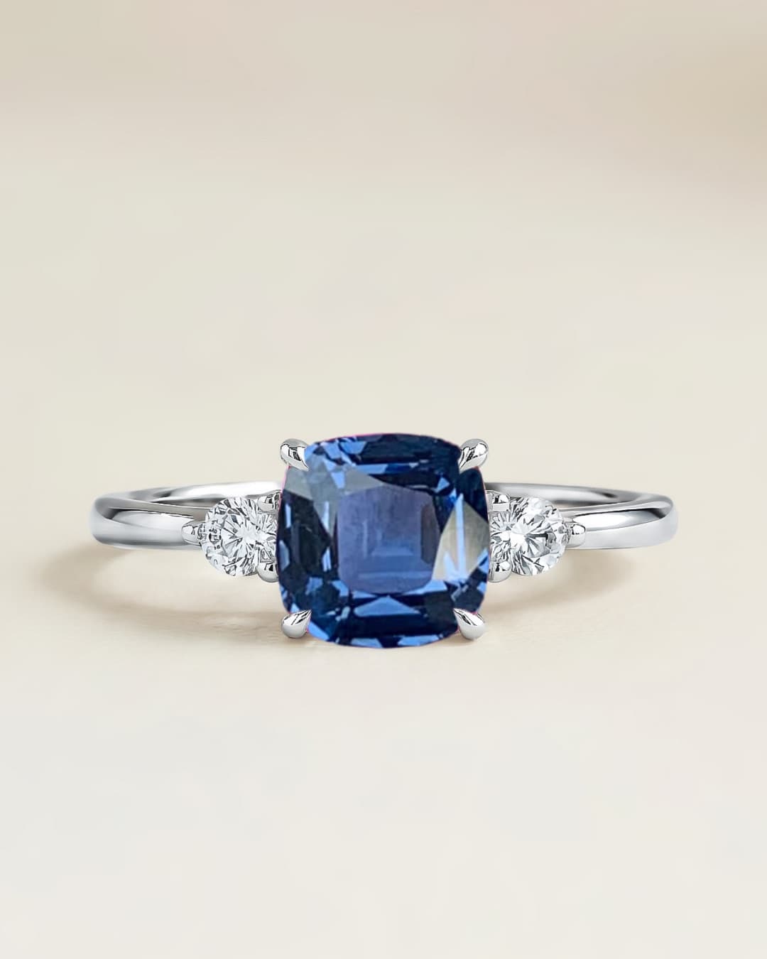 solitaire épaulé de diamants
