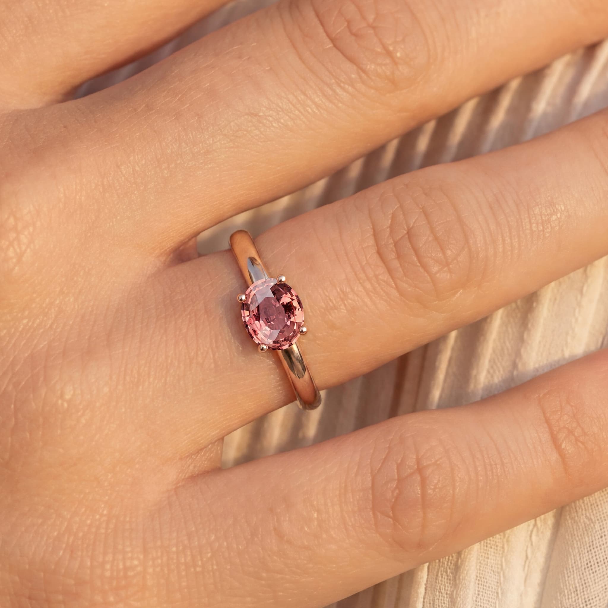 bague montée en solitaire