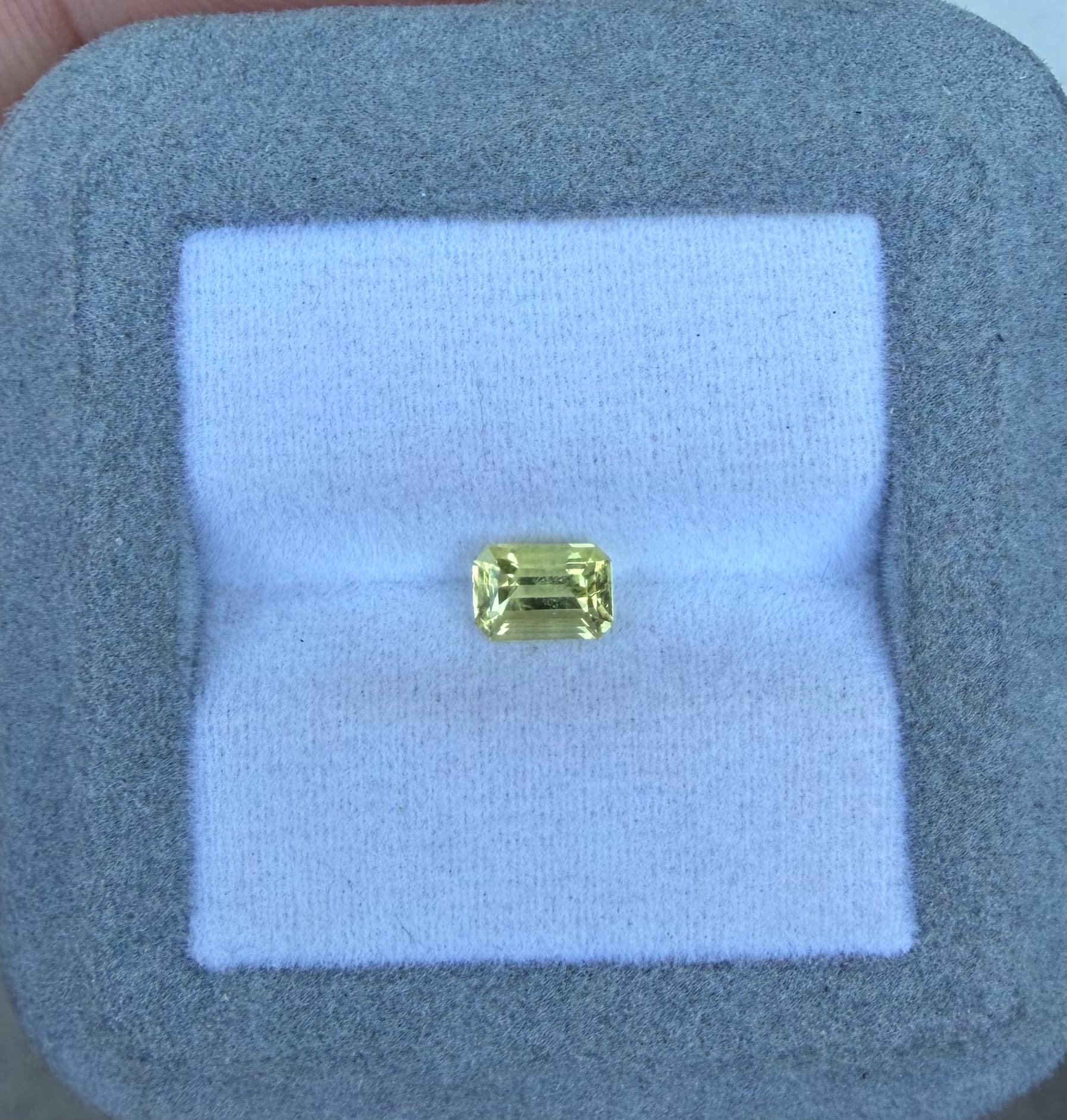 exemple — tourmaline 0,7 ct