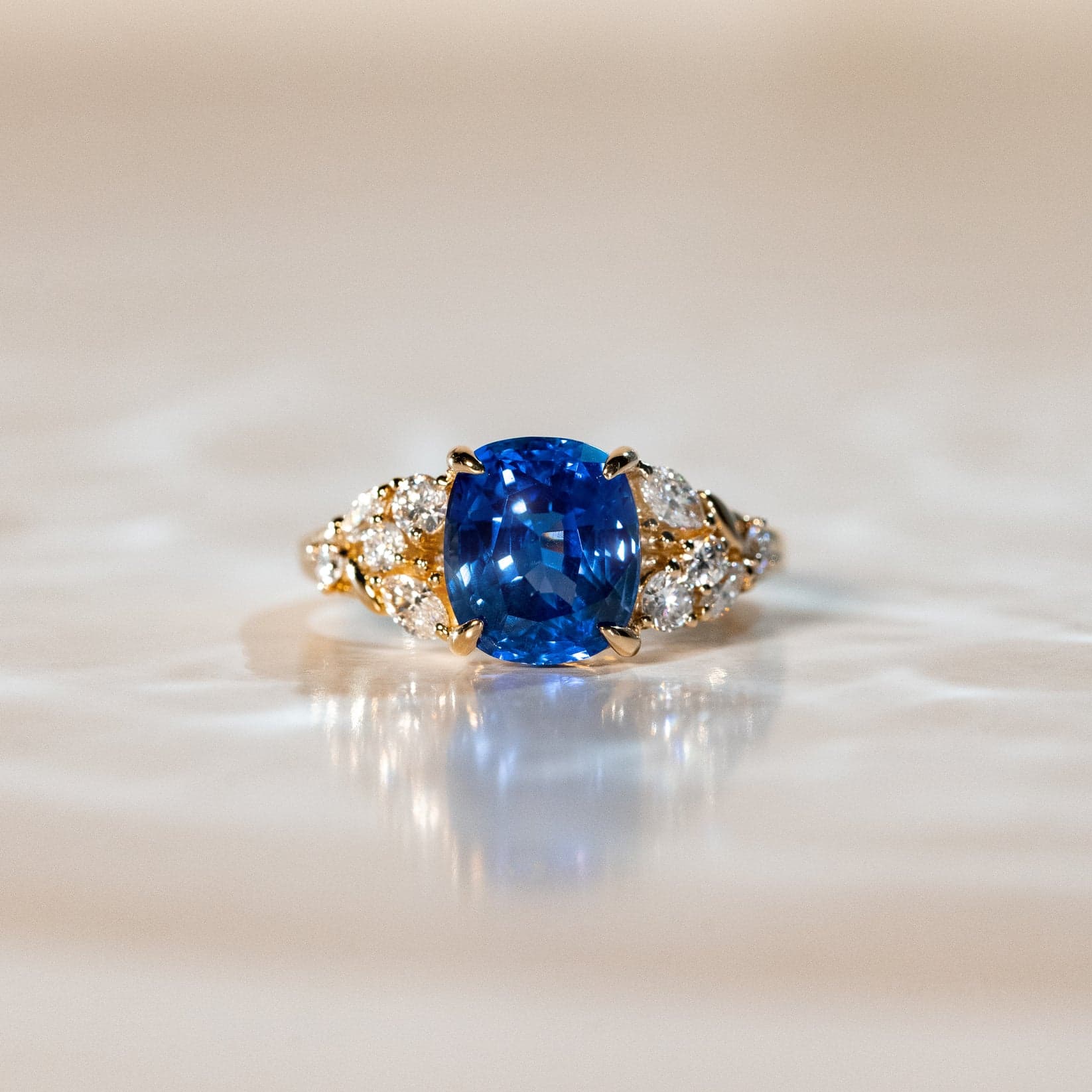 Bague Saphir Bleu • 3,51ct