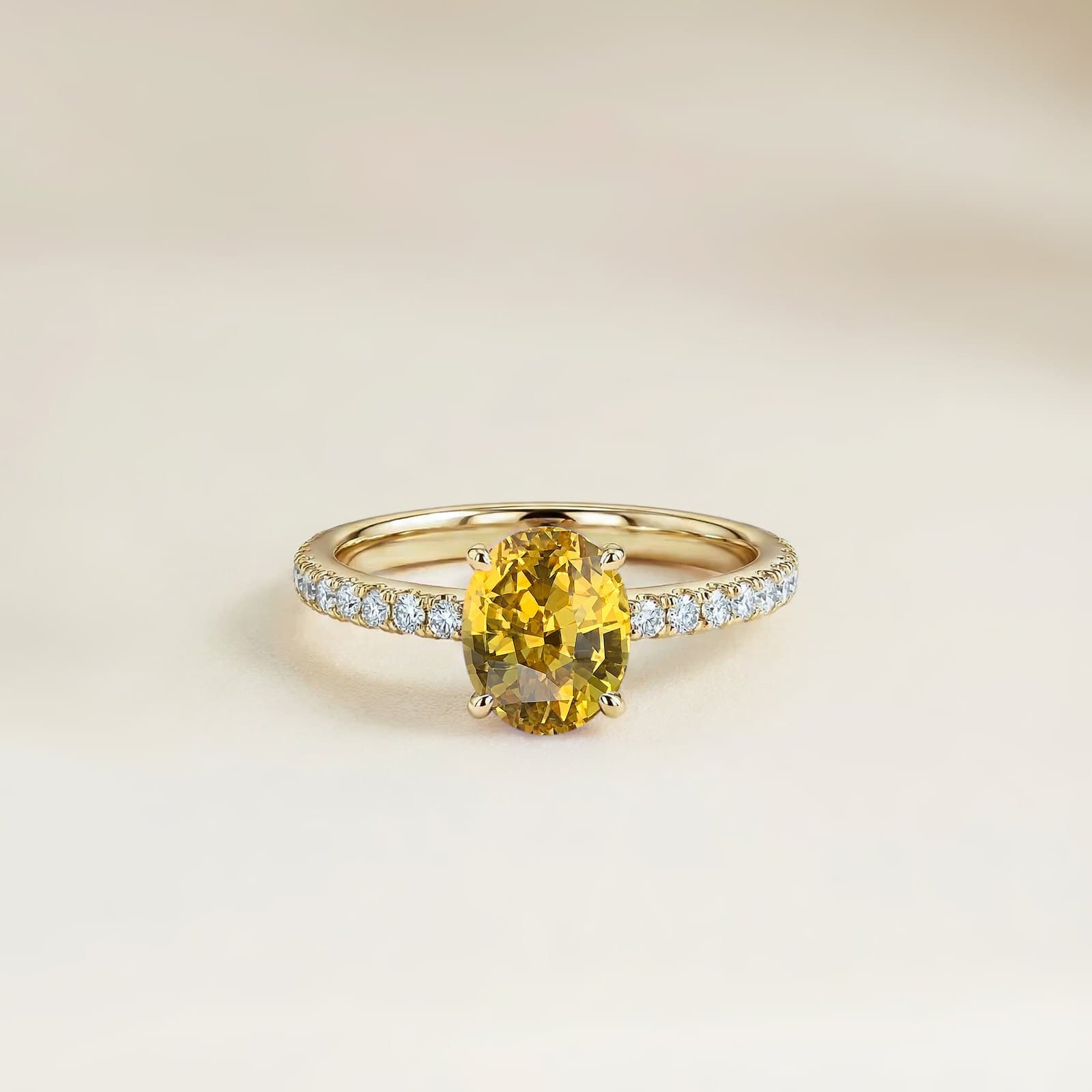 bague montée en solitaire