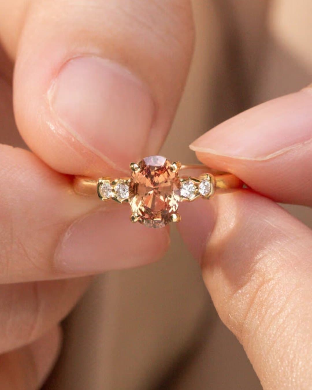 solitaire épaulé de diamants