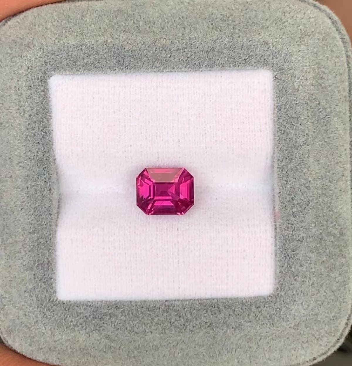 Rose framboise / magenta profond