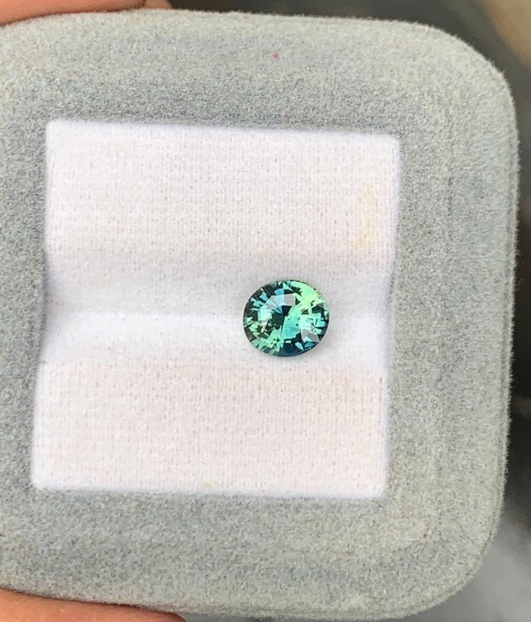vert menthe, rectangle de 1,07 ct