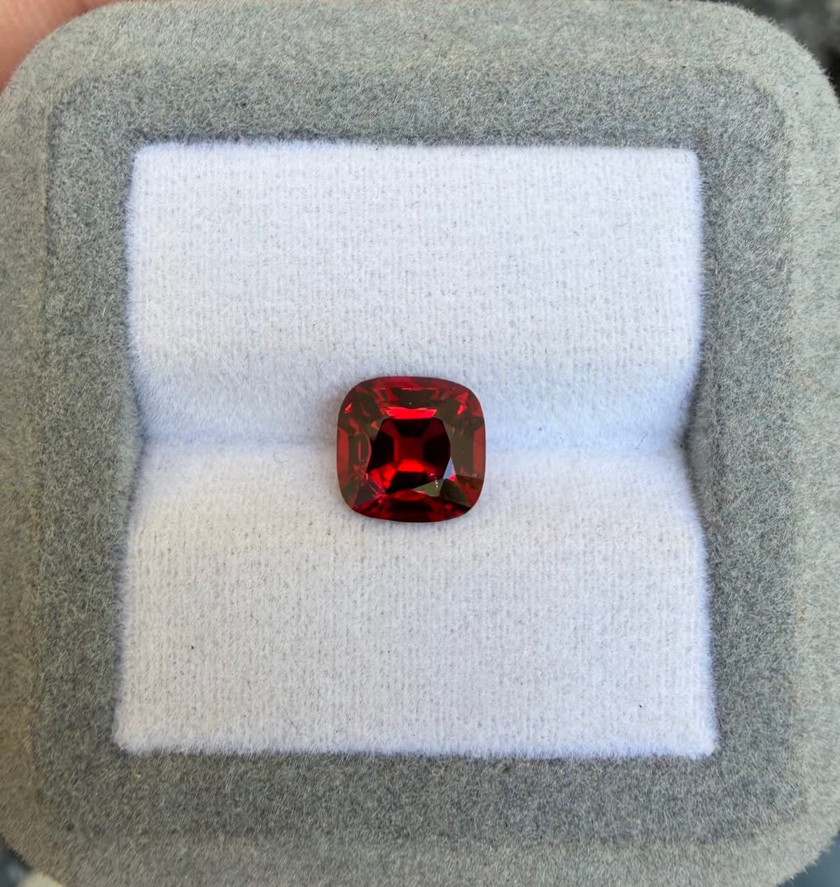 spinelle rouge 1,2 ct