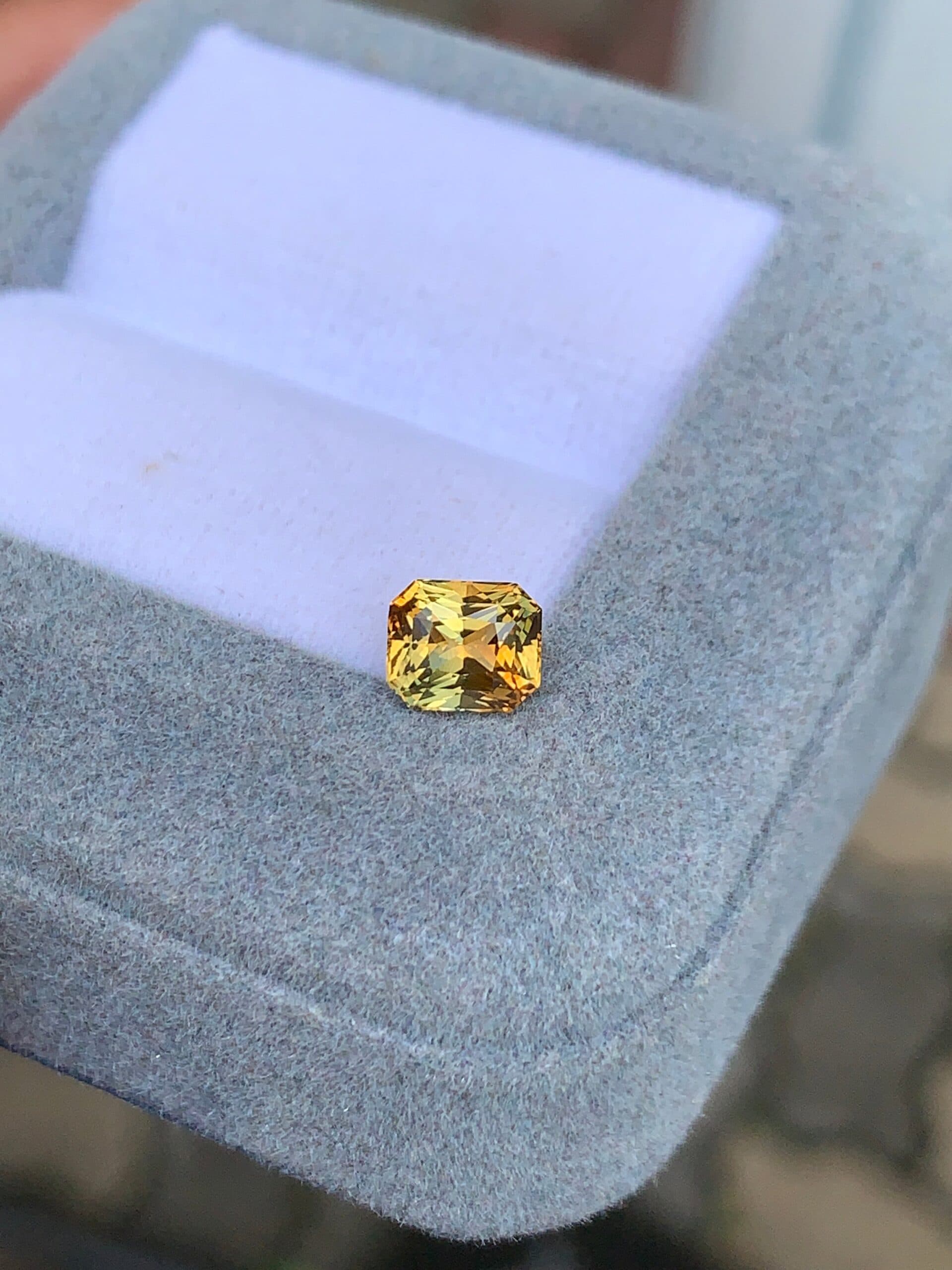 Saphir Bicolore Rectangle de 1,10ct