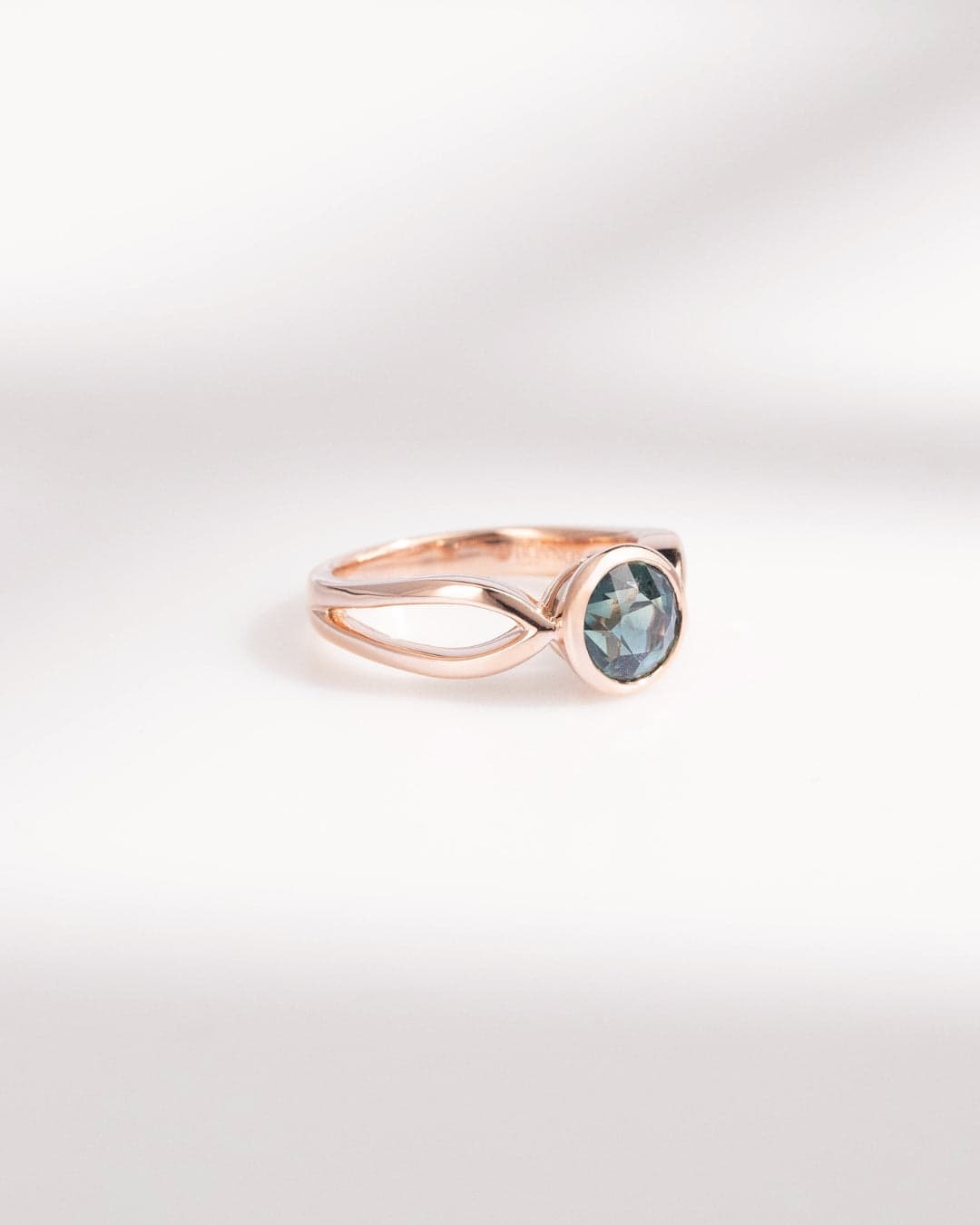 solitaire teal fiancailles moderne