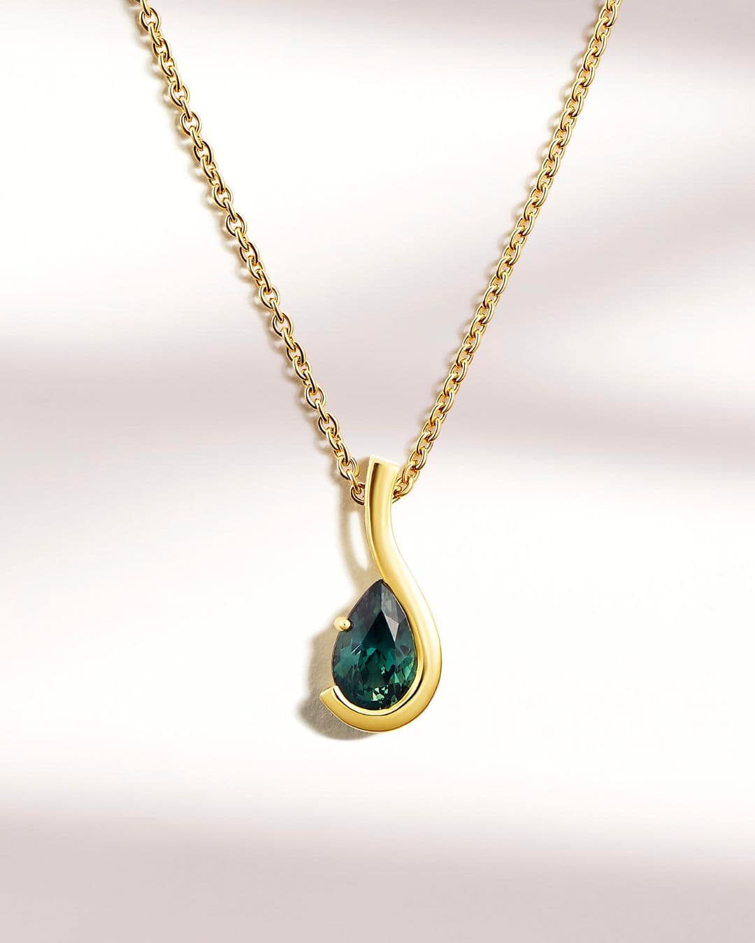 Pendentif avec Saphir Teal de Madagascar