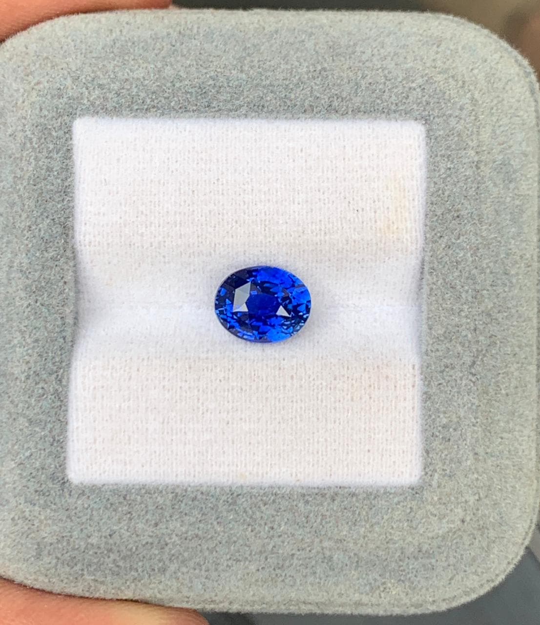 Saphir Bleu Ovale de 2,55ct