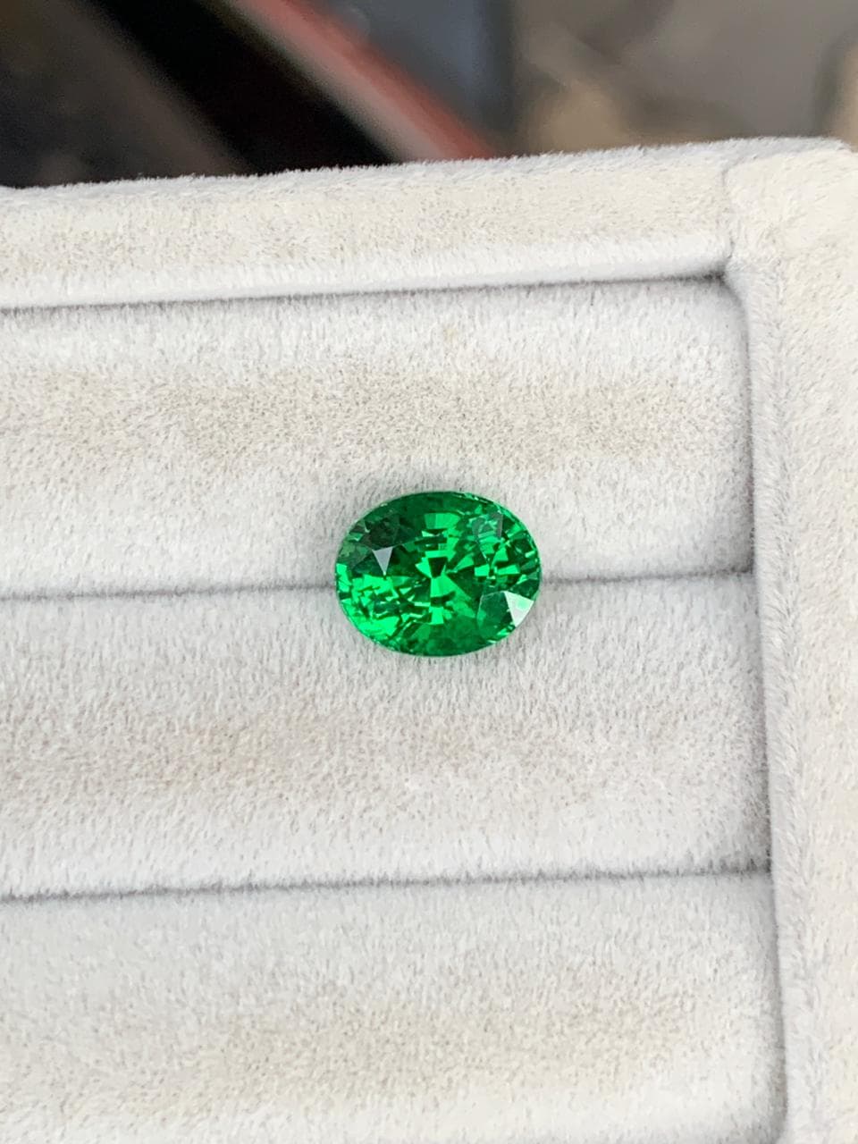 Tsavorite Ovale da 3,08ct