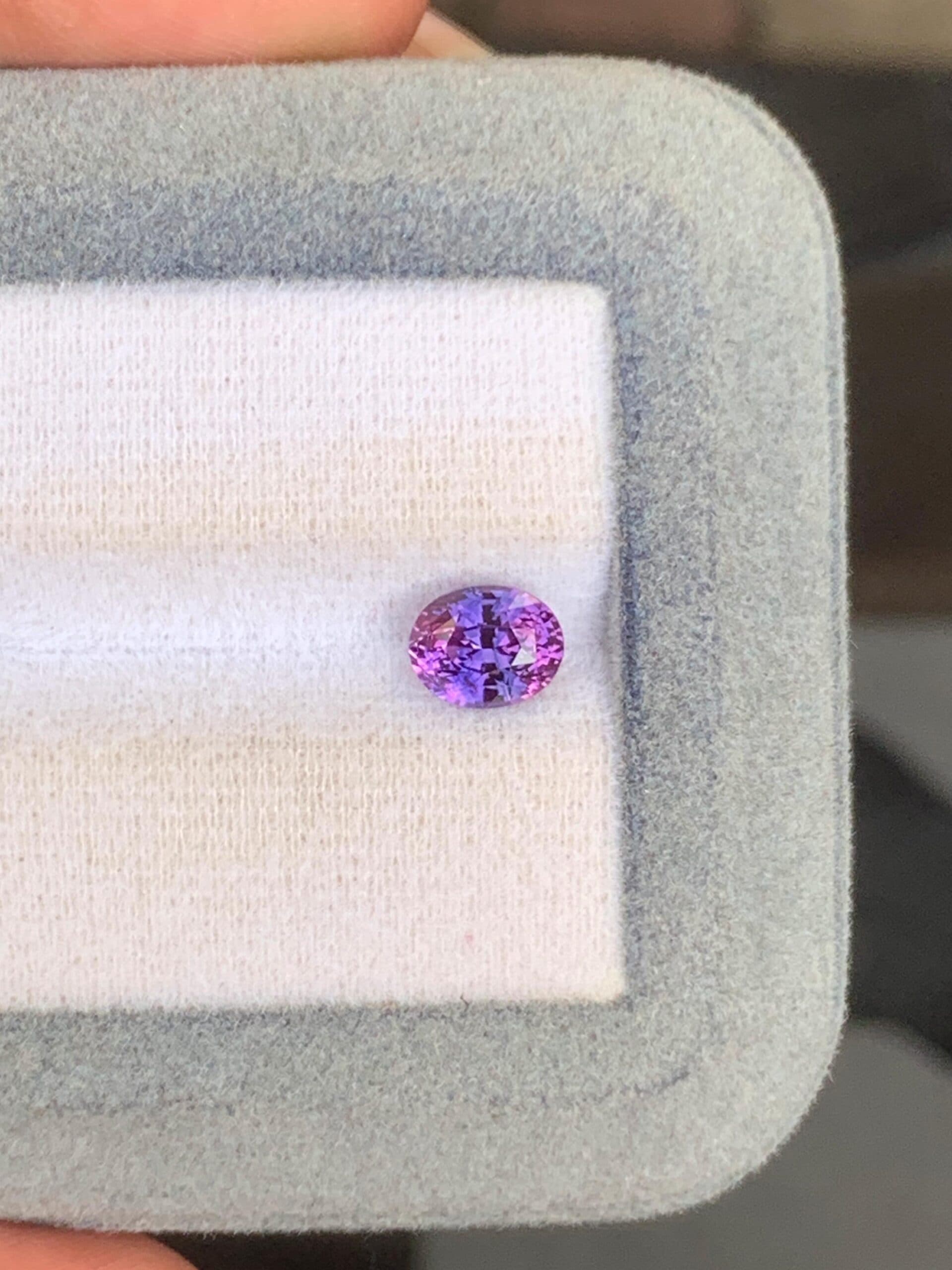 Zafiro Bicolor Oval de 1,53ct