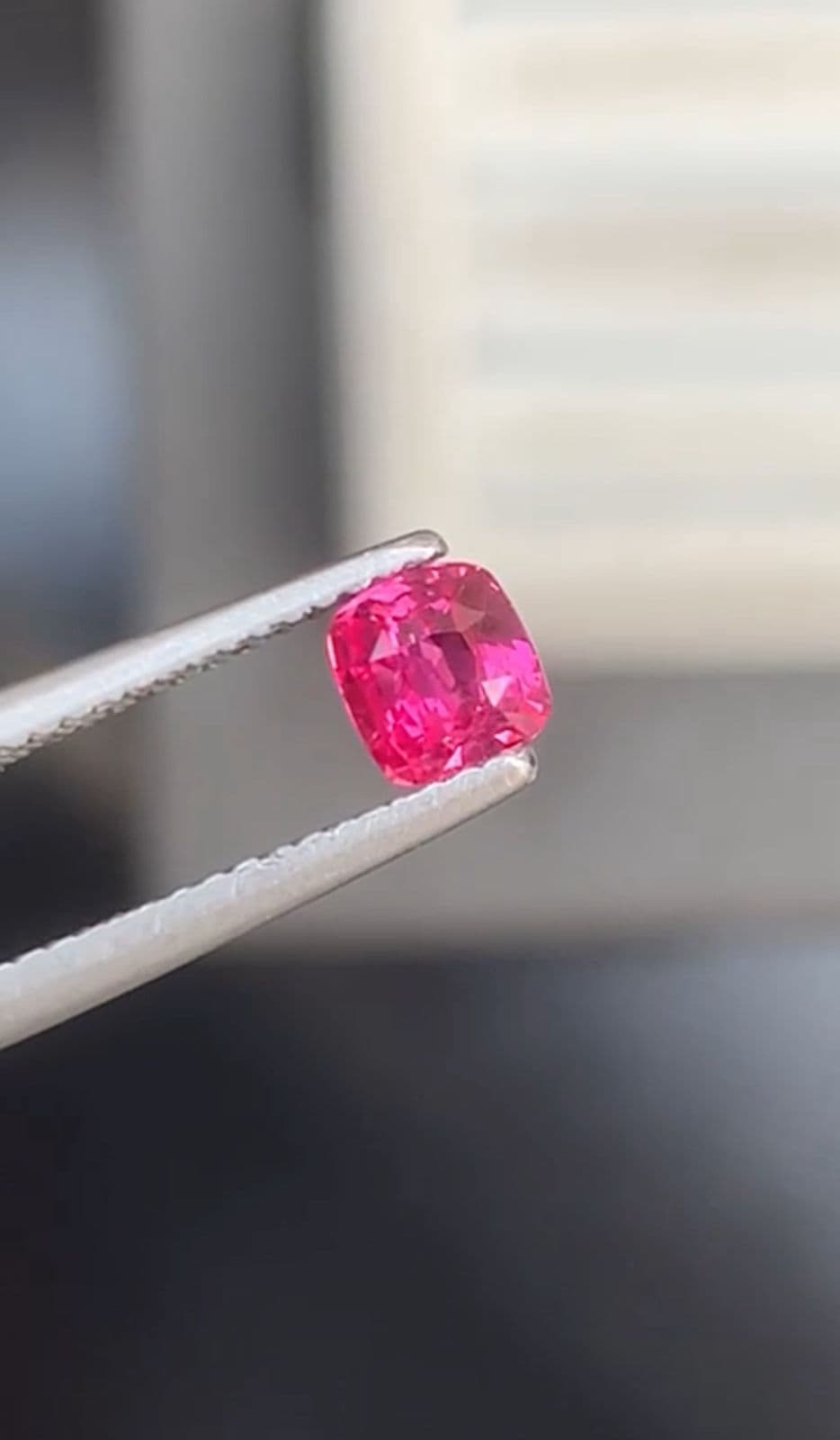 Saphir Rose Coussin de 0,64ct