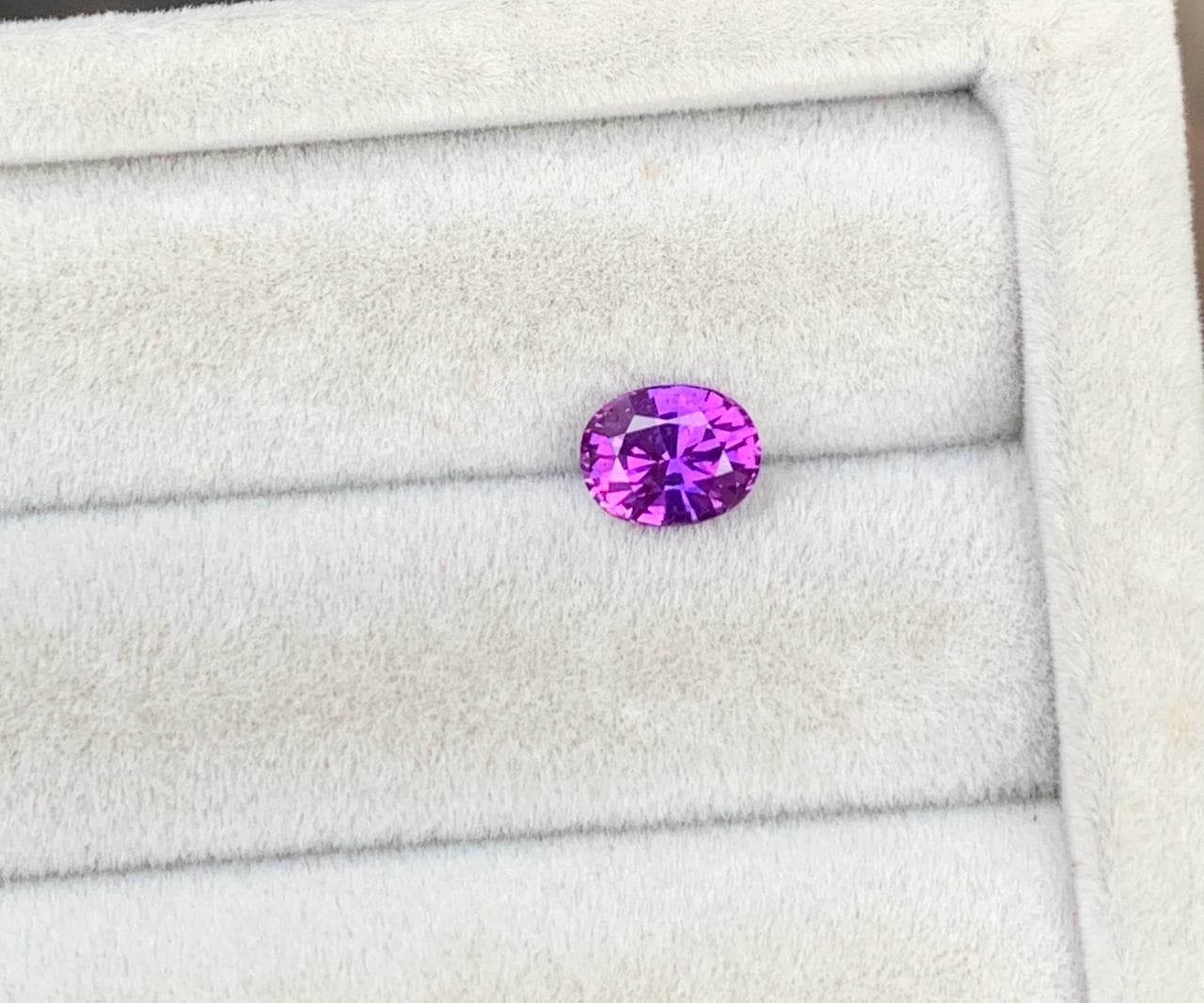 Saphir Violet Ovale de 1,15ct
