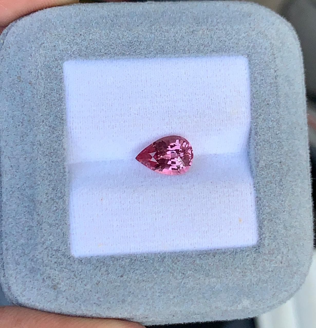 Zaffiro Padparadscha a Pera da 2,13ct