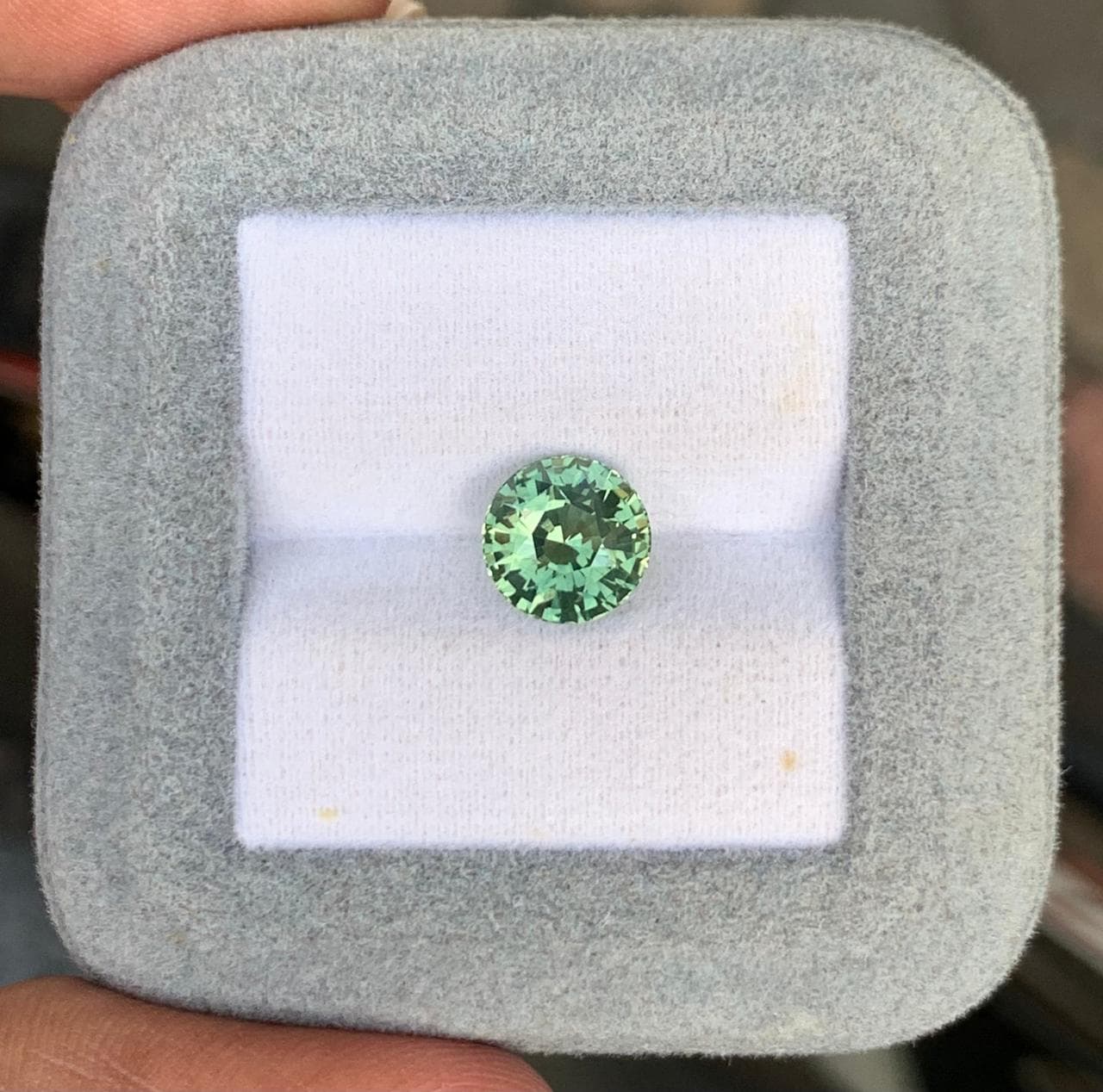 Saphir Vert Rond de 3,30ct