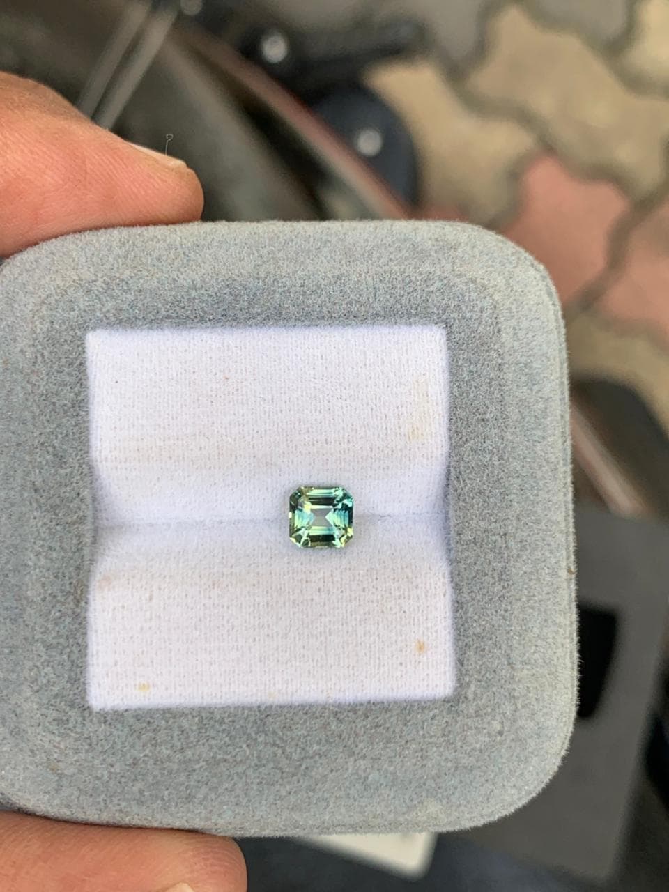 Saphir Bicolore Rectangle de 1,02ct — Madagascar