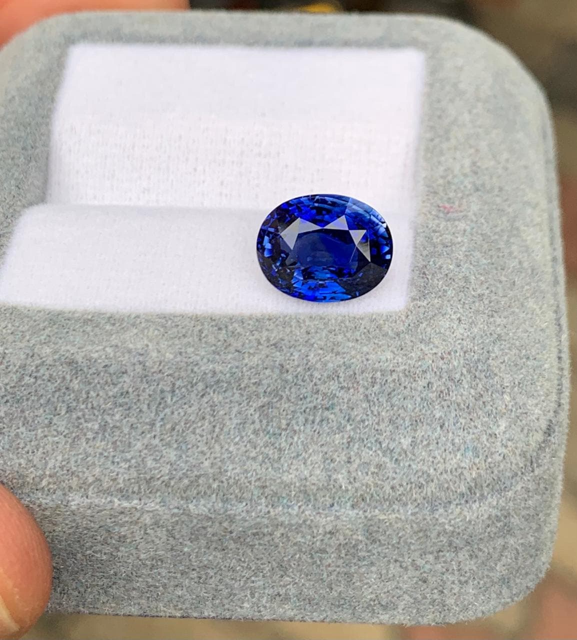 Blue Oval Sapphire 4.02ct — Madagascar