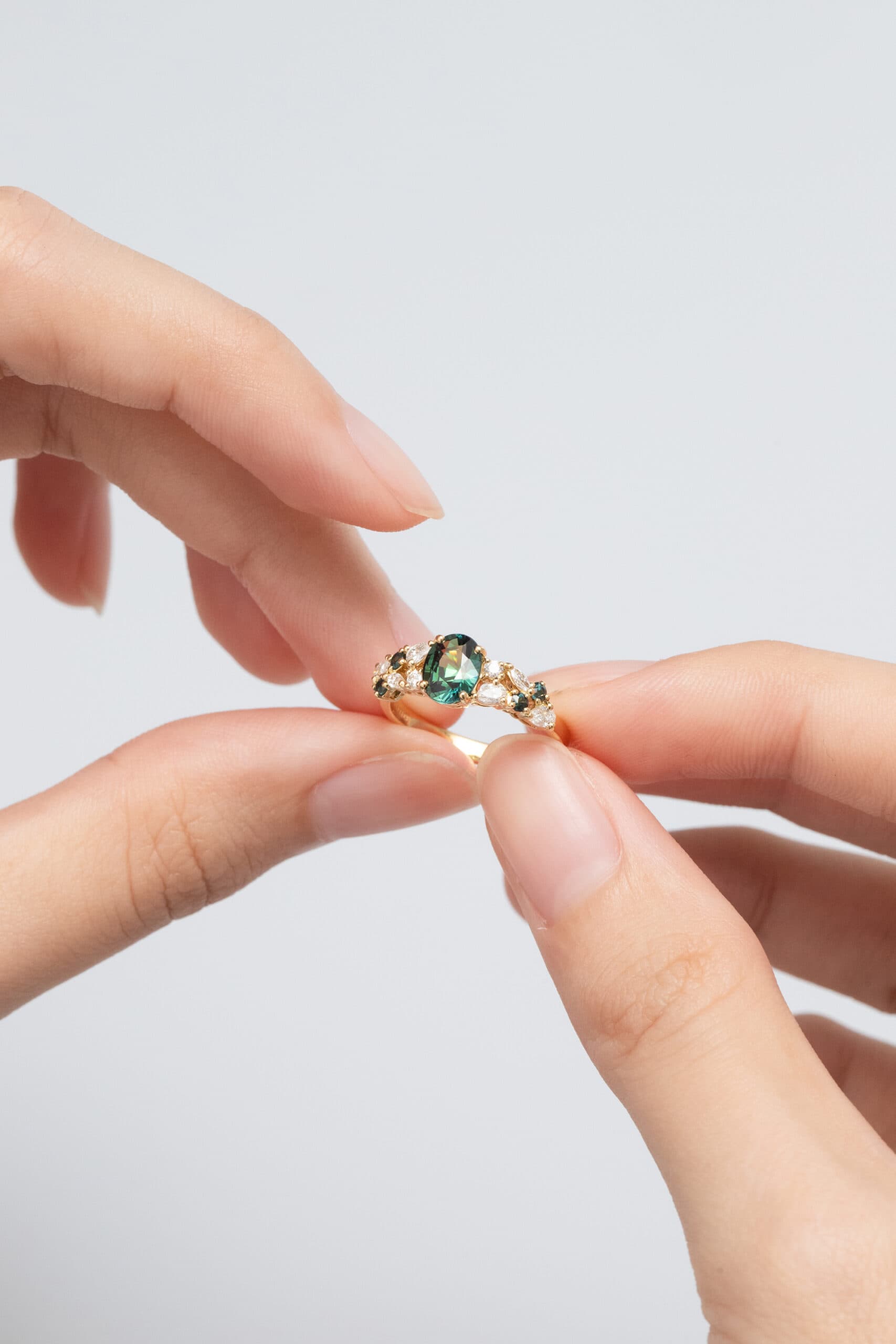 bague fiancailles saphir vert
