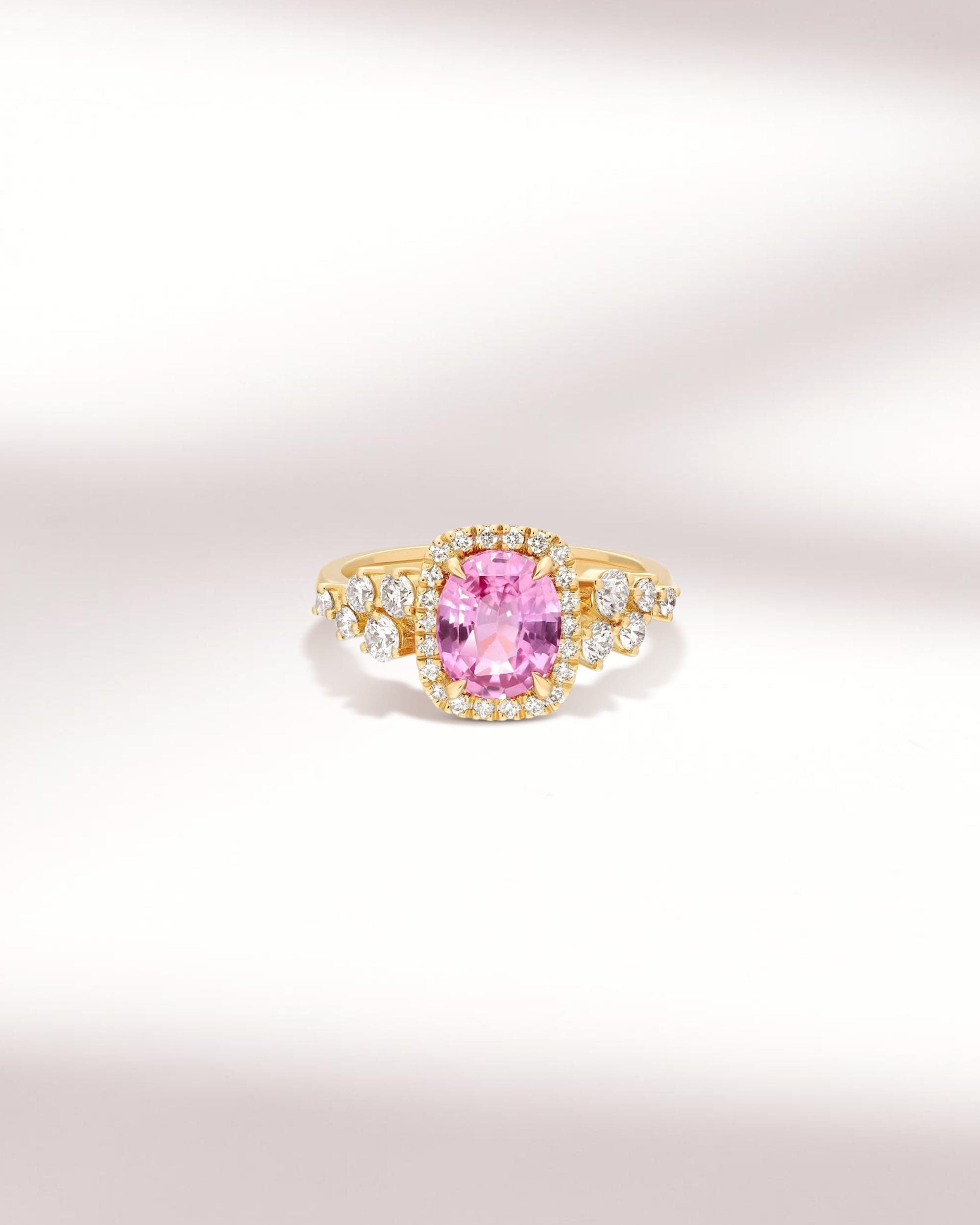 Bague de fiançailles avec saphir rose