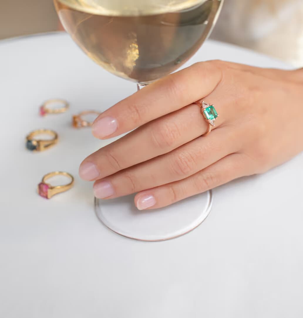 emeraude fiancailles diamants triangles