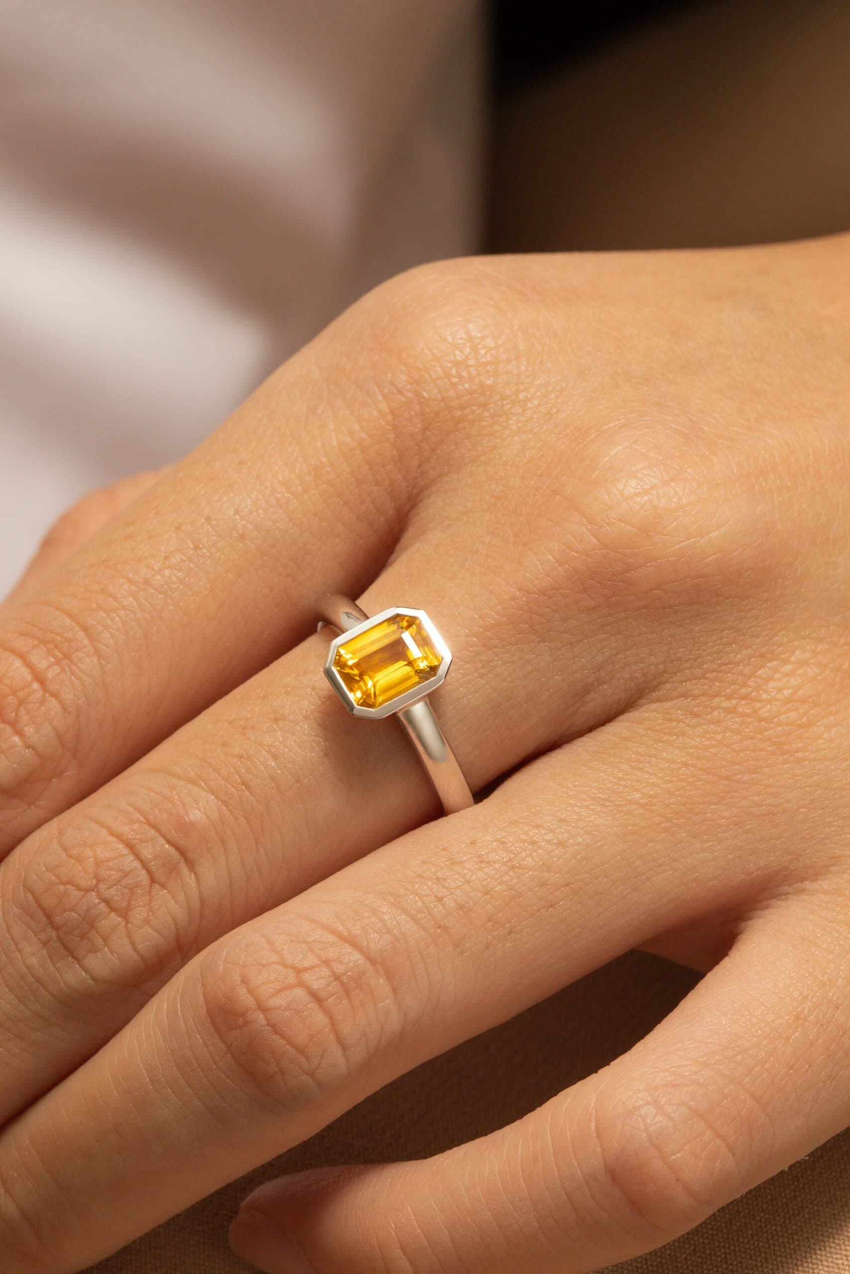 Bague saphir jaune, 1,58 ct, platine