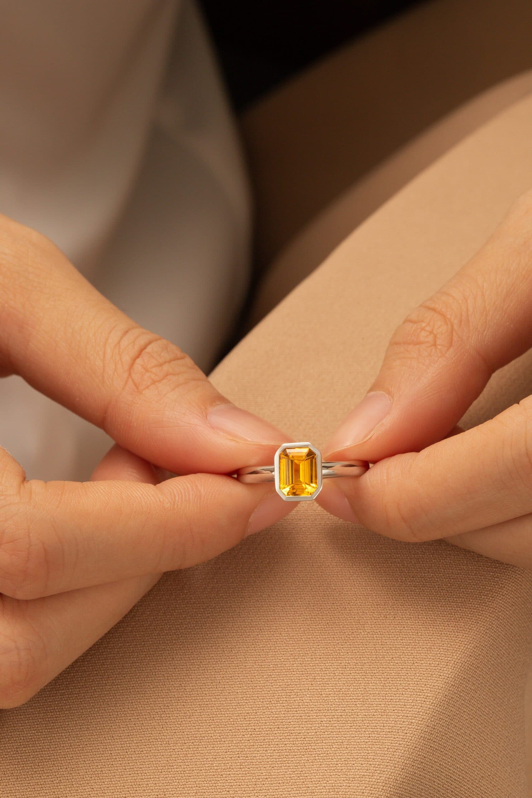 Bague saphir jaune, 1,58 ct, platine