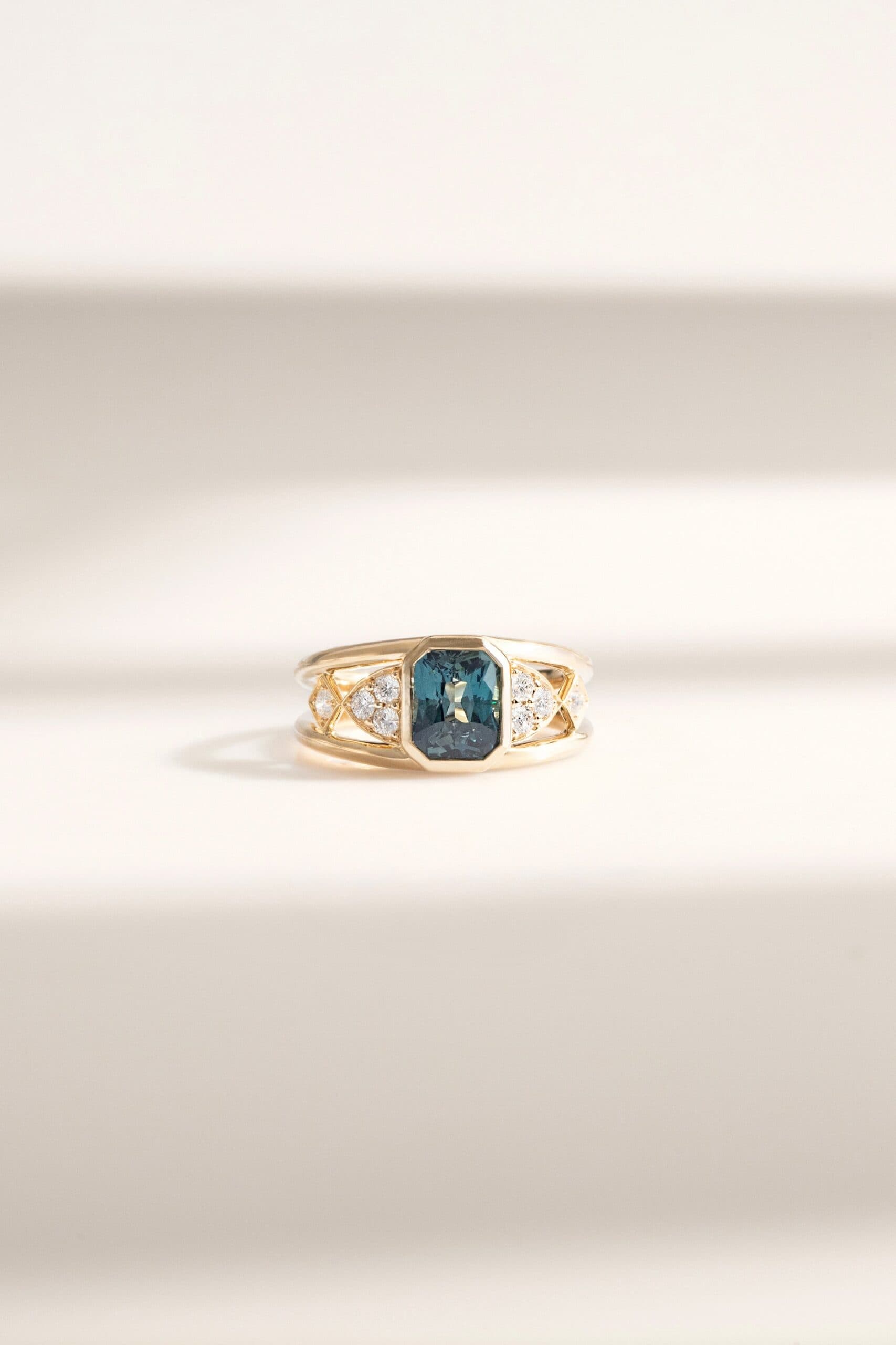 bague anniversaire saphir teal