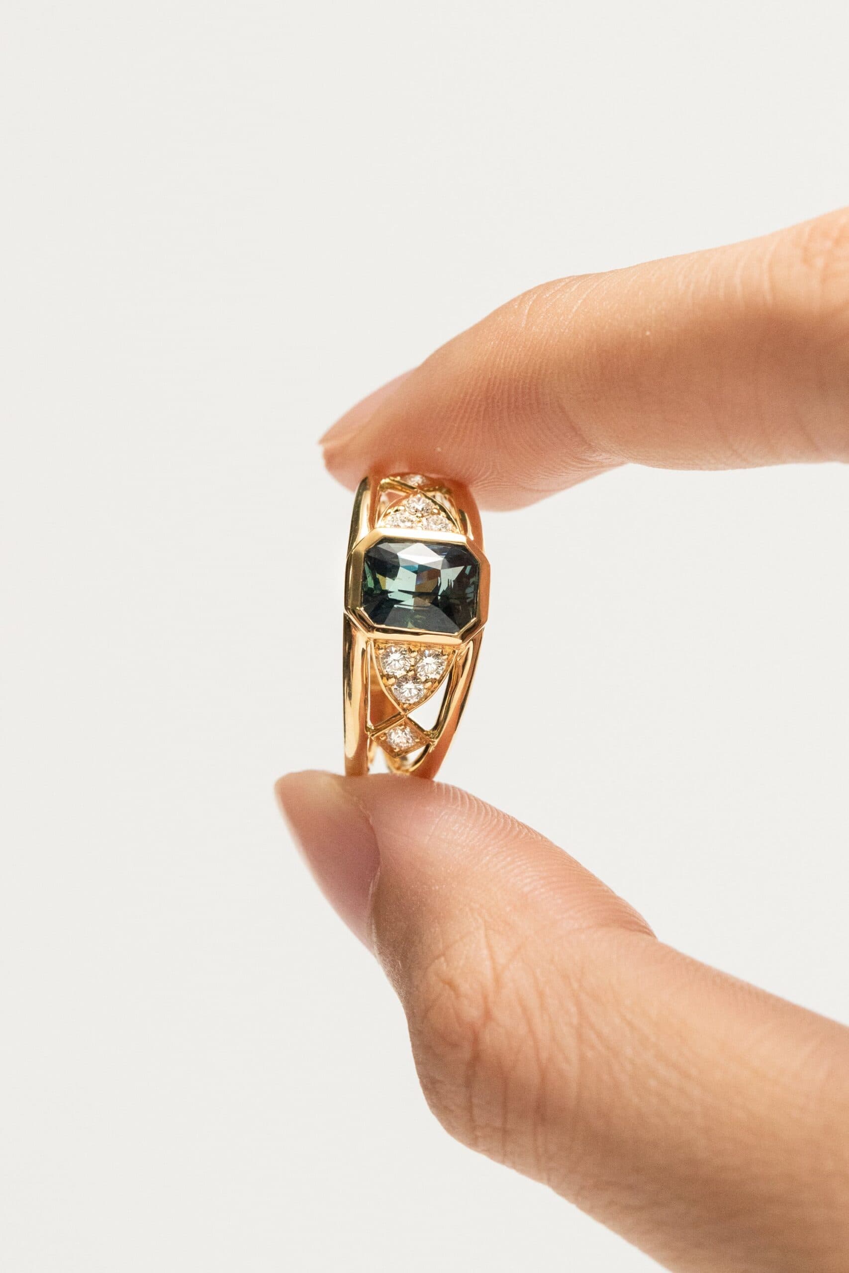 bague anniversaire saphir teal