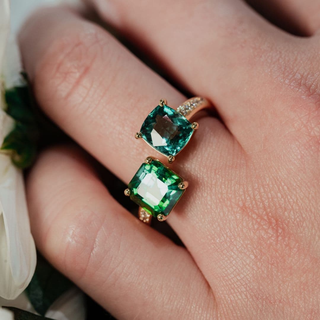 bague florale, tourmaline entourée de marquises