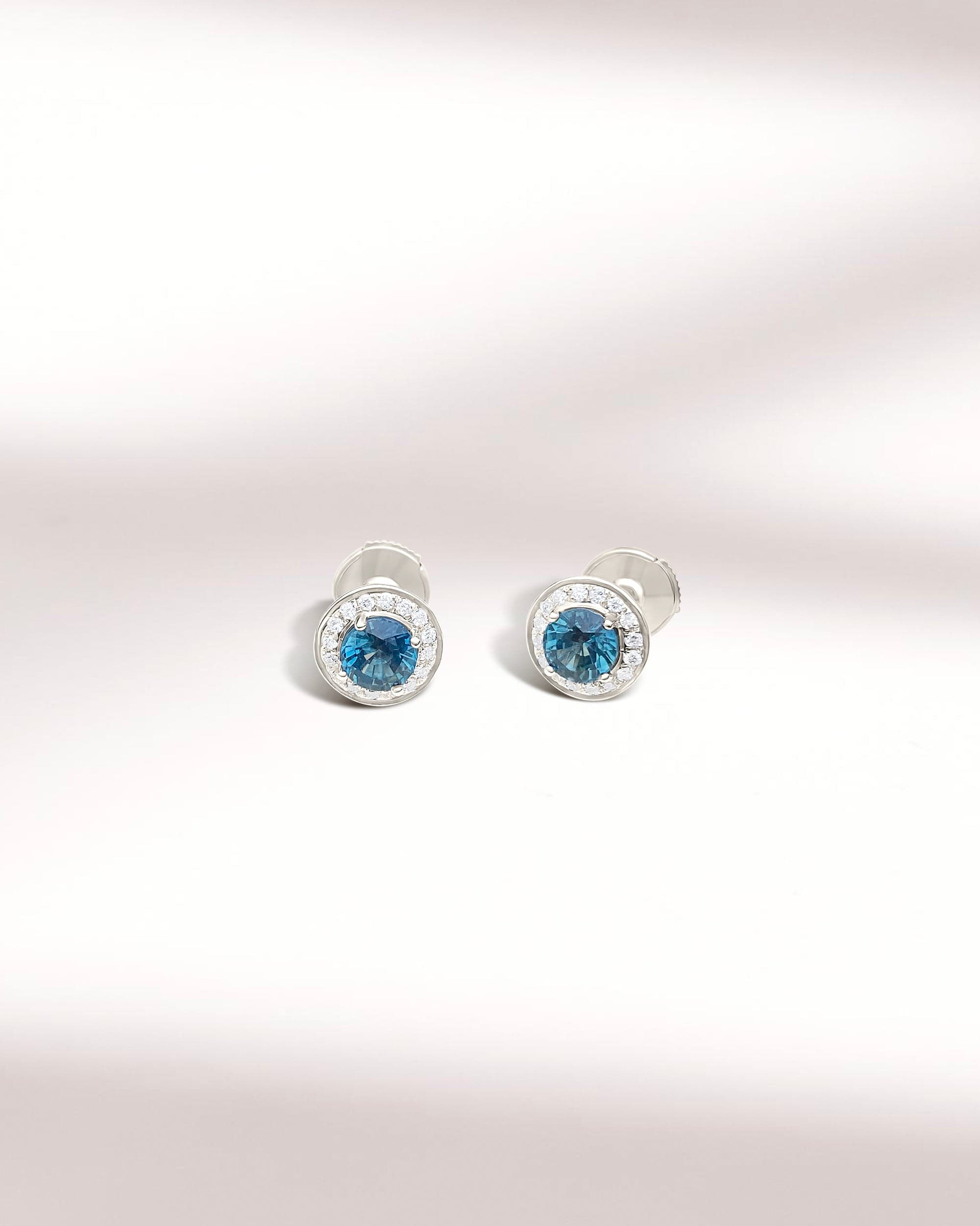 Boucles d’oreilles avec Saphir teal