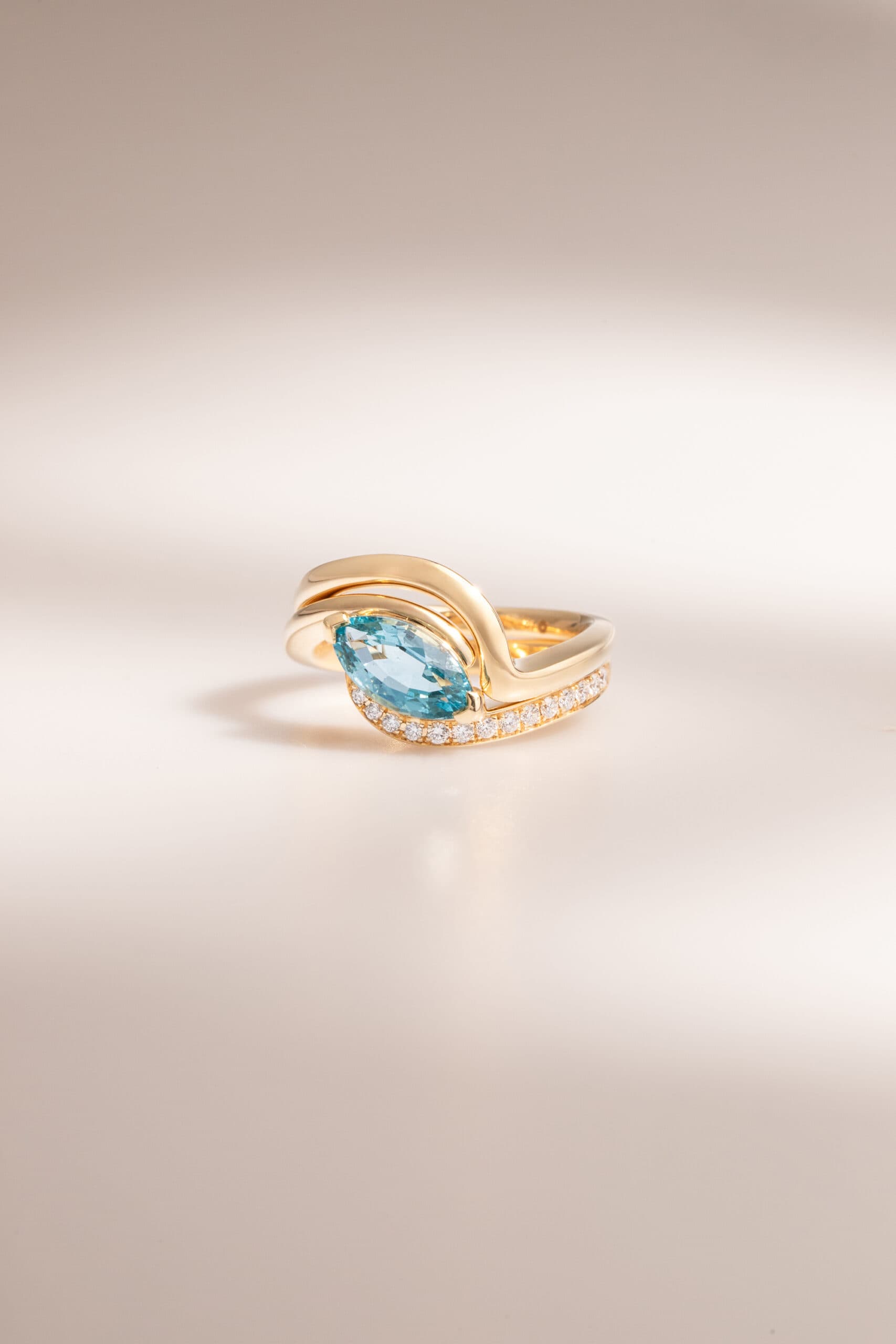 Bague de fiançailles avec Aigue-marine