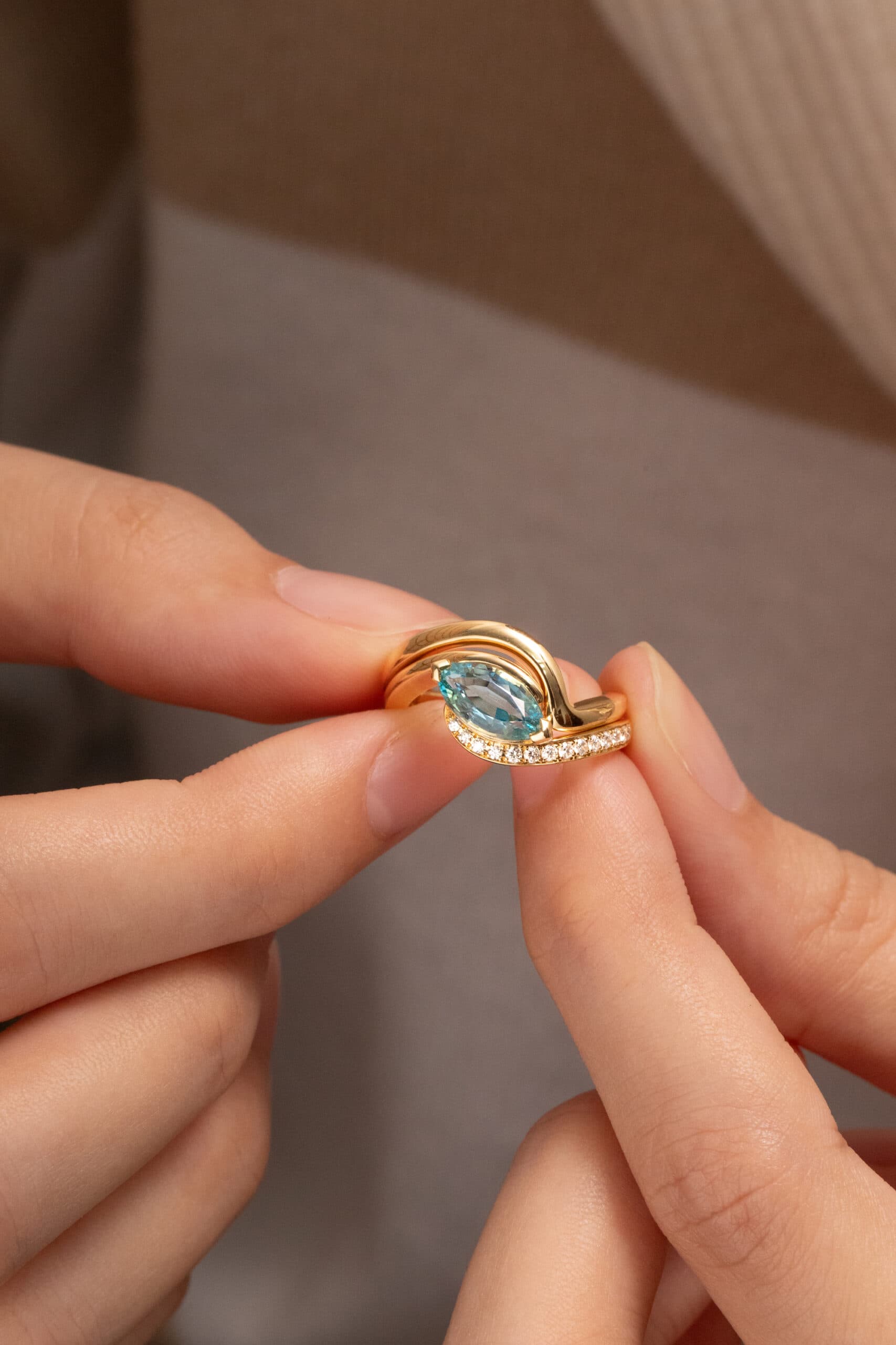 Bague de fiançailles avec Aigue-marine
