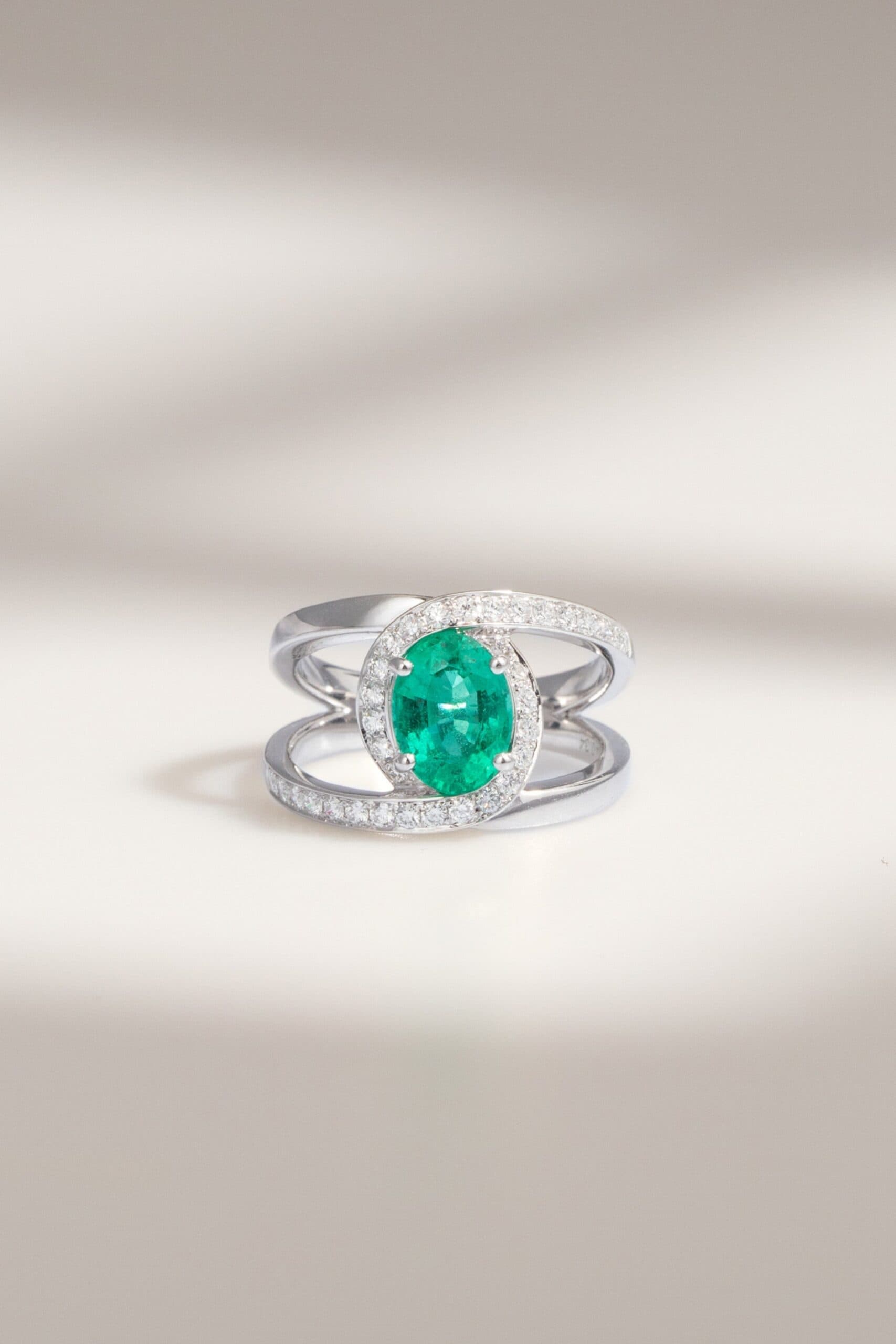 Bague émeraude de Zambie, 1,32 ct