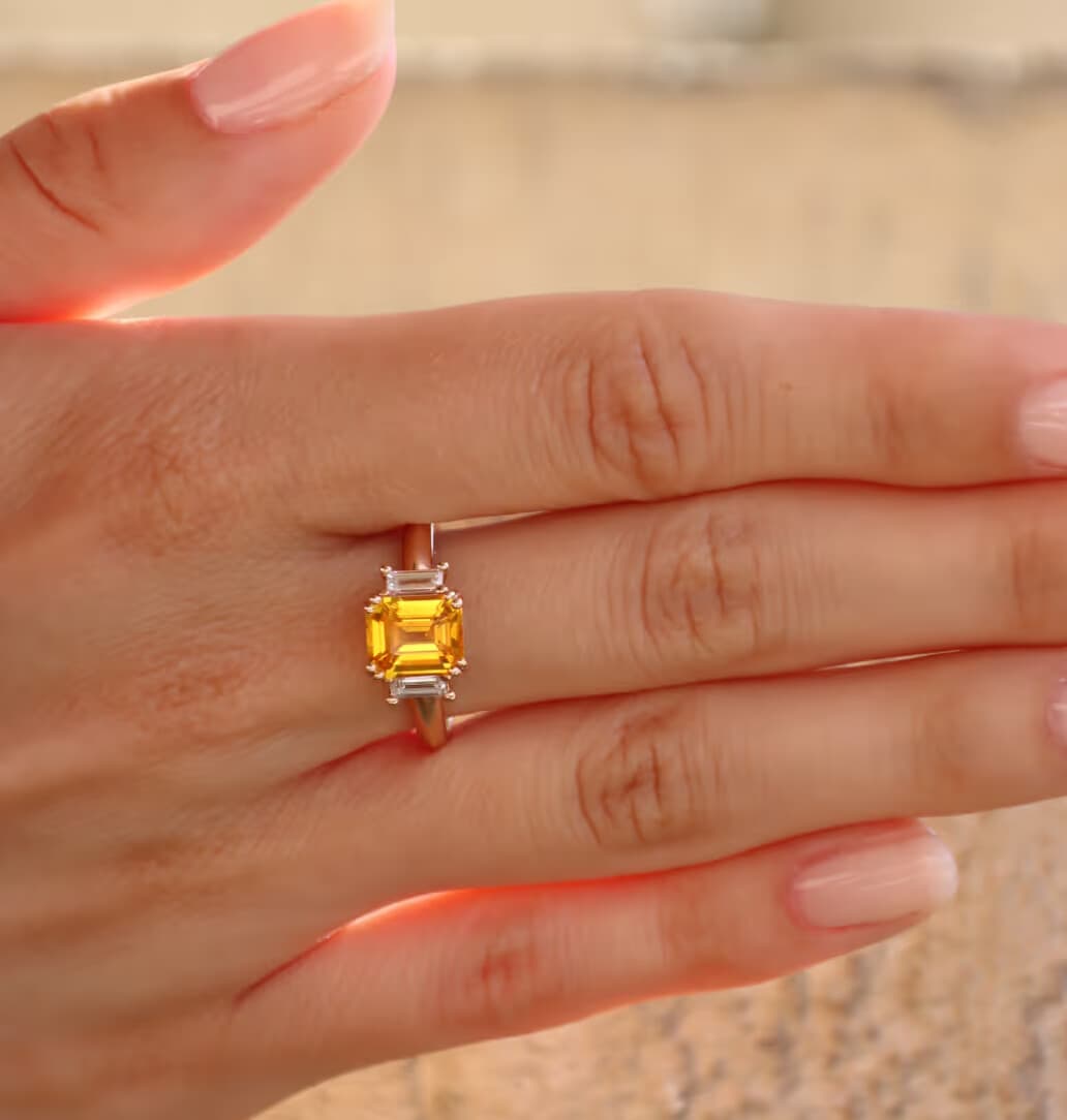 bague fiancailles saphir jaune rectangle et diamants