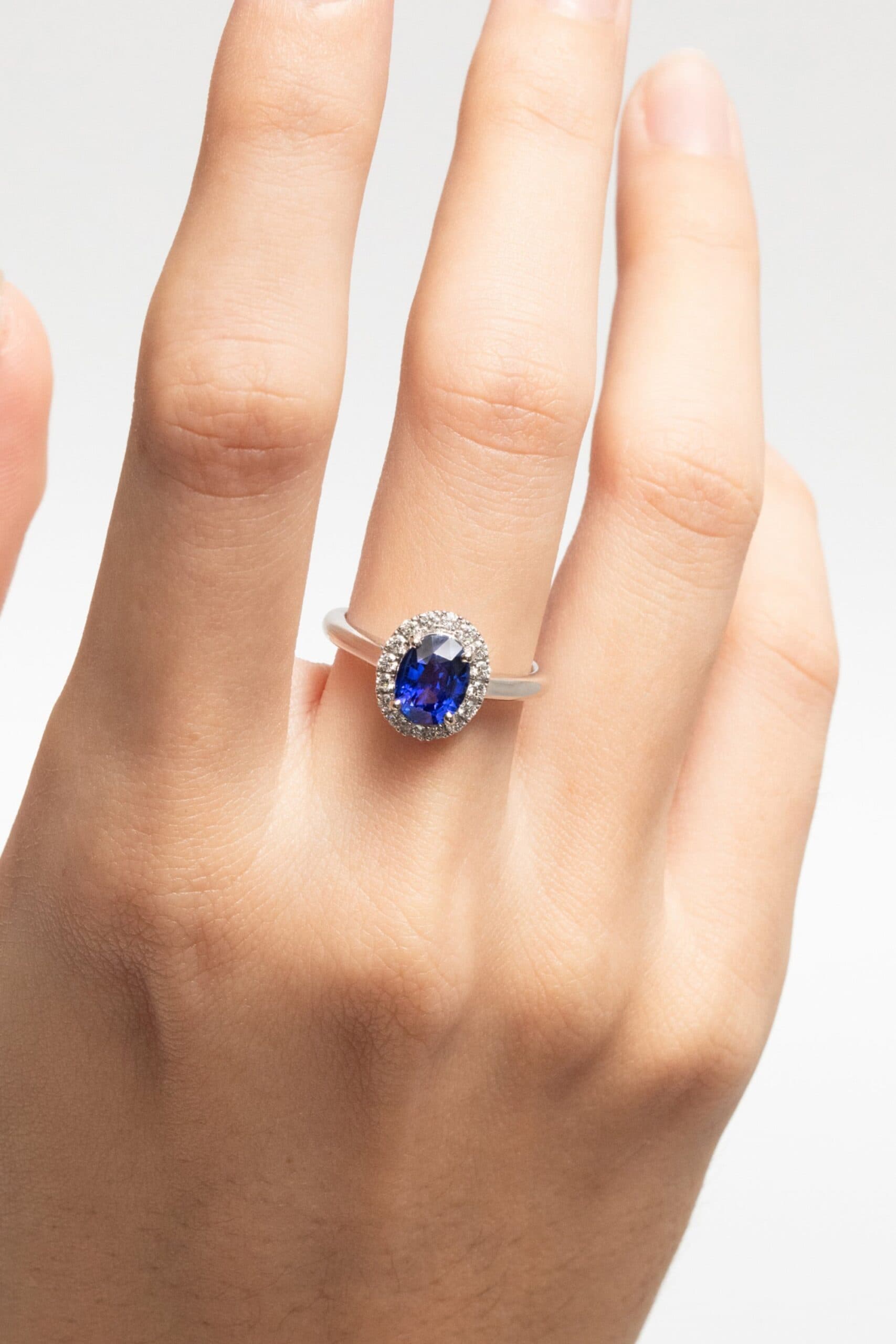Bague d’anniversaire de mariage avec Saphir Bleu