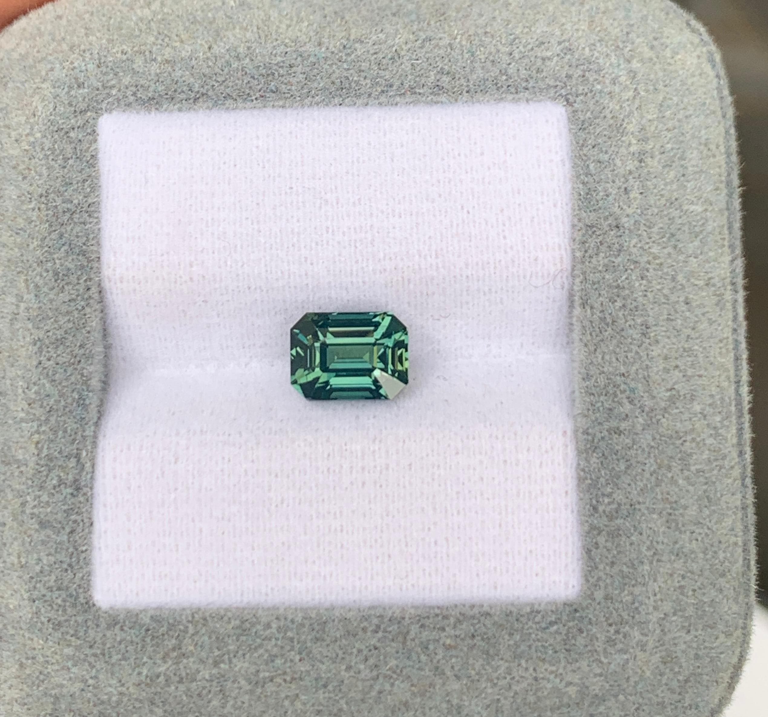 Bi-Color Sapphire Rectangle 2.12ct