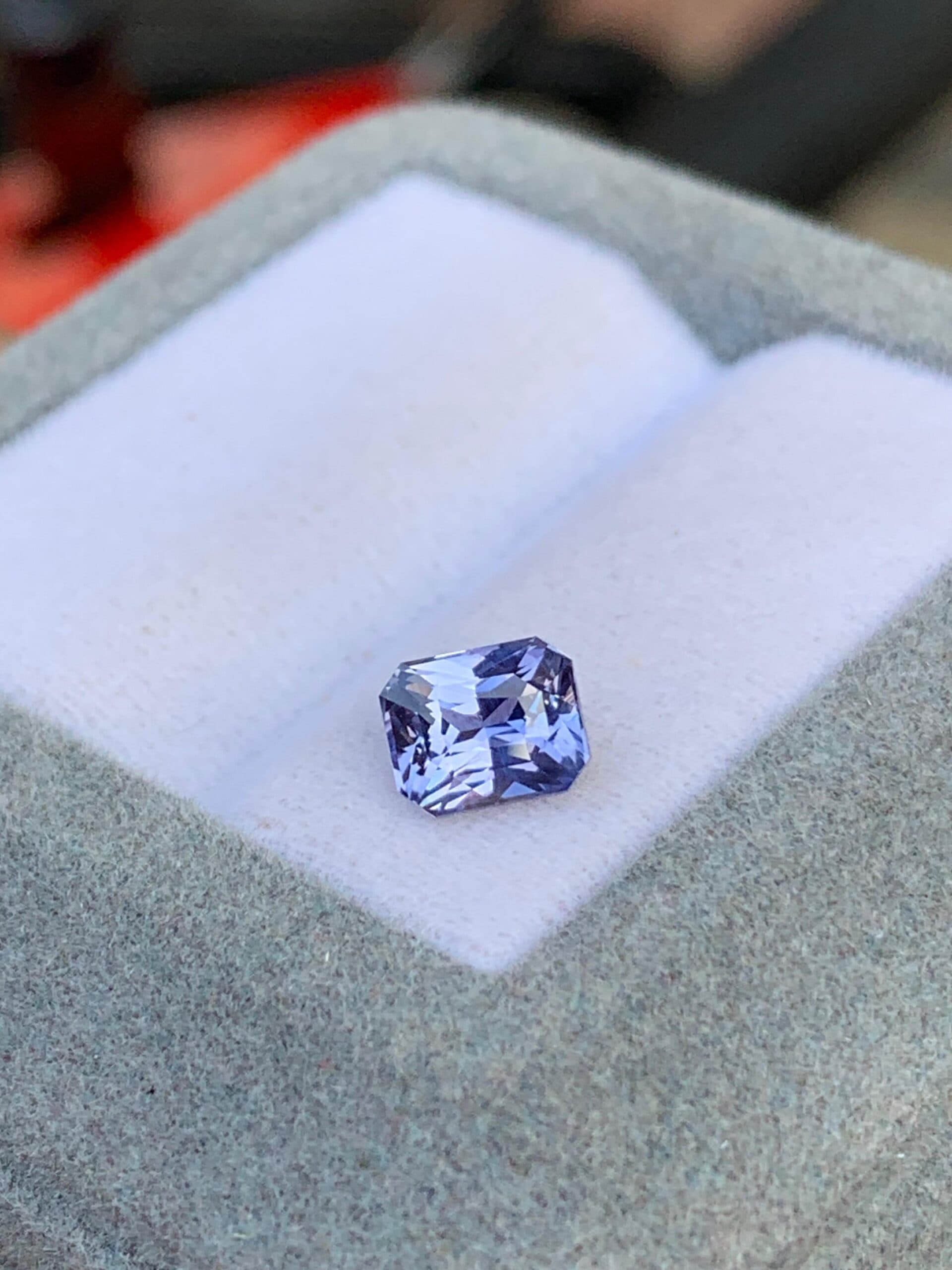 Blauer Saphir Rechteck 1,15 Kt