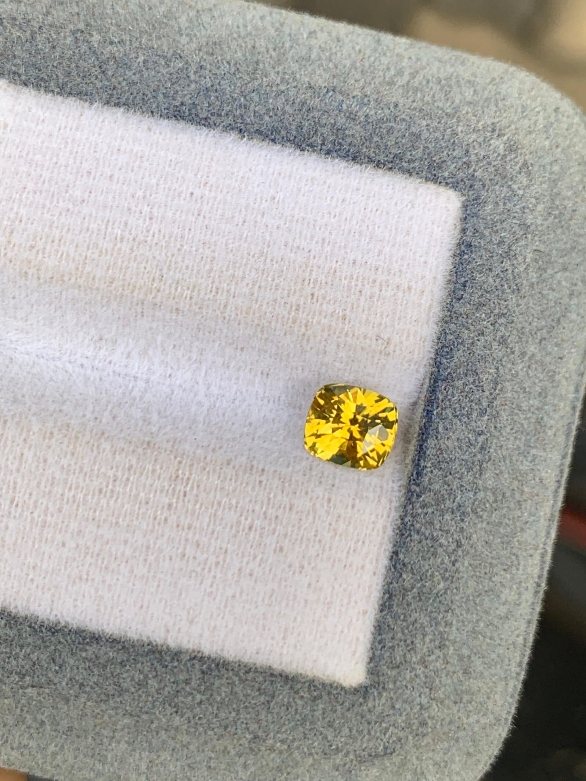 Yellow Sapphire Cushion of 1.10ct