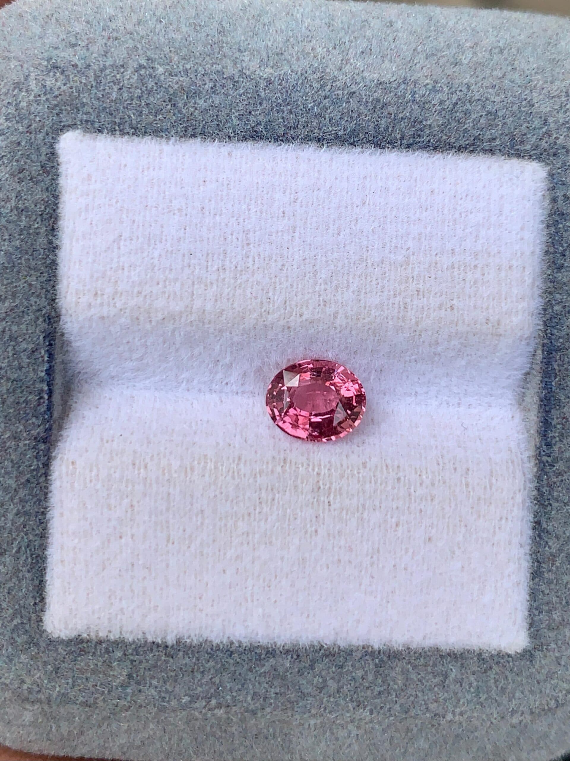Oval Padparadscha Sapphire 1.02ct — Madagascar