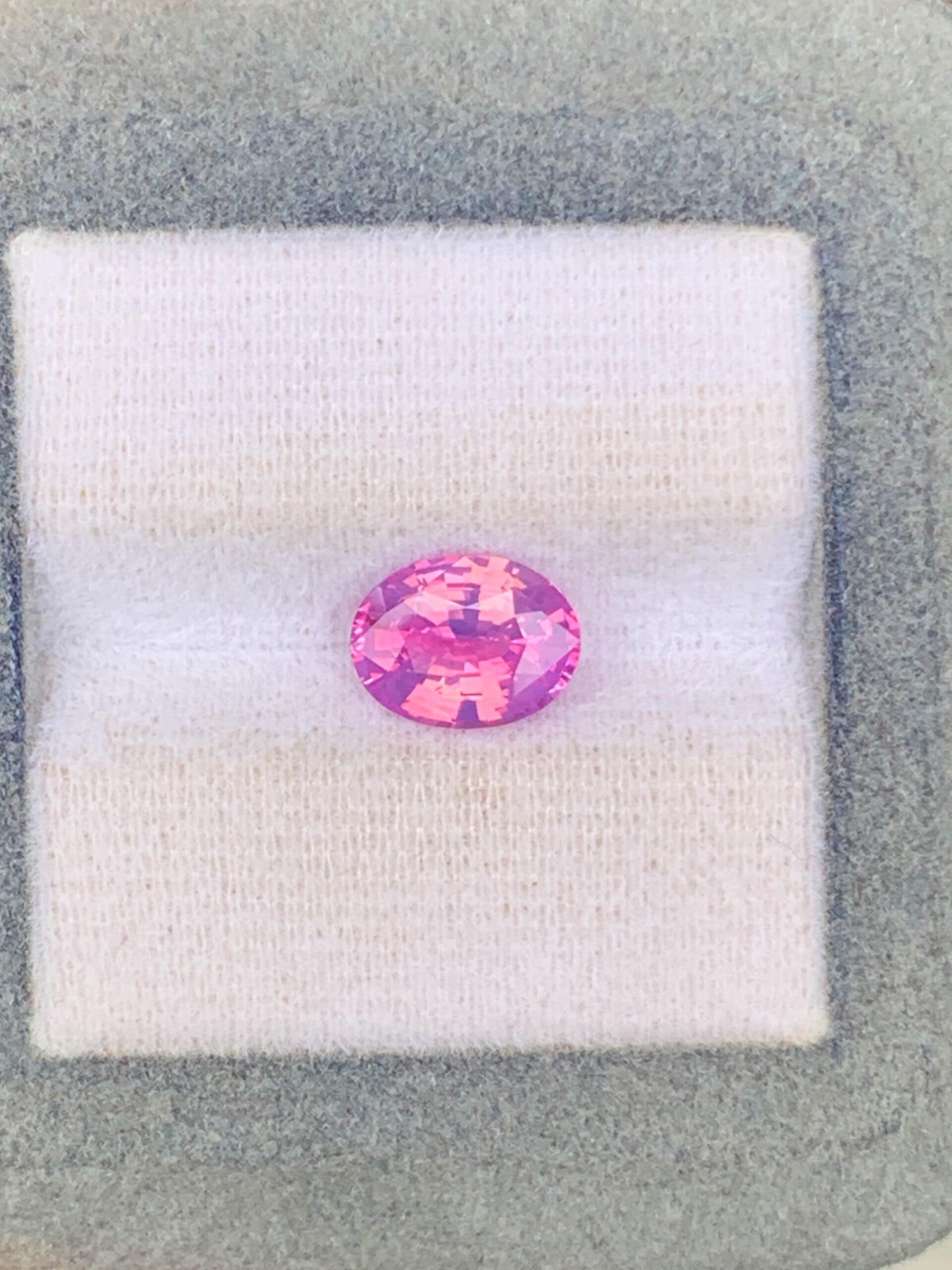 Oval Pink Sapphire 2.20ct — Sri Lanka