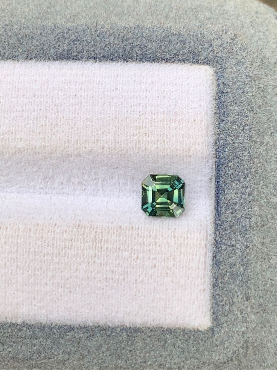 Zafiro Teal Rectángulo de 1,02ct