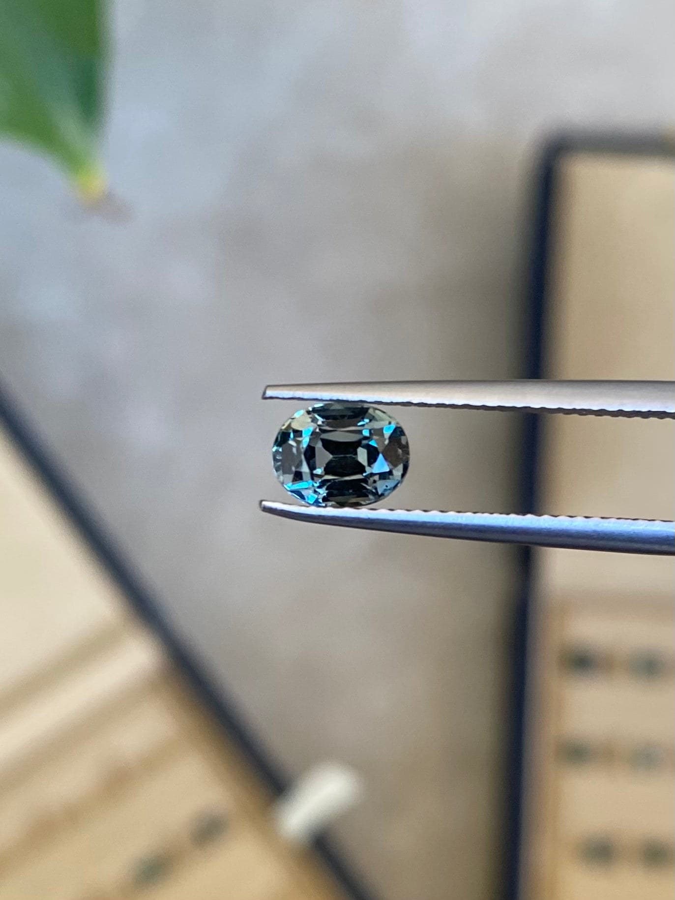 Teal-Saphir Oval 1,32 ct
