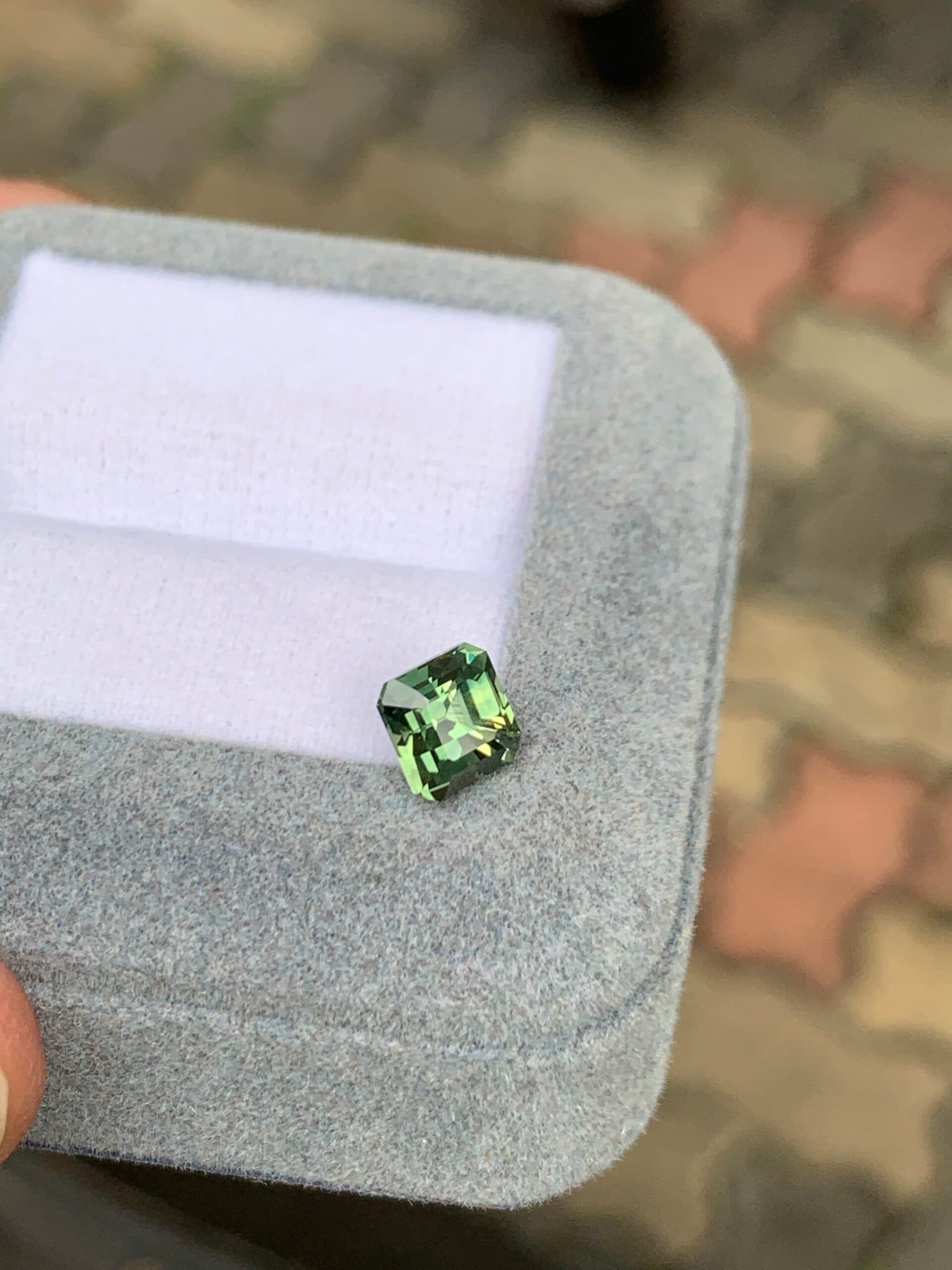 Saphir Vert Rectangle de 1,81ct